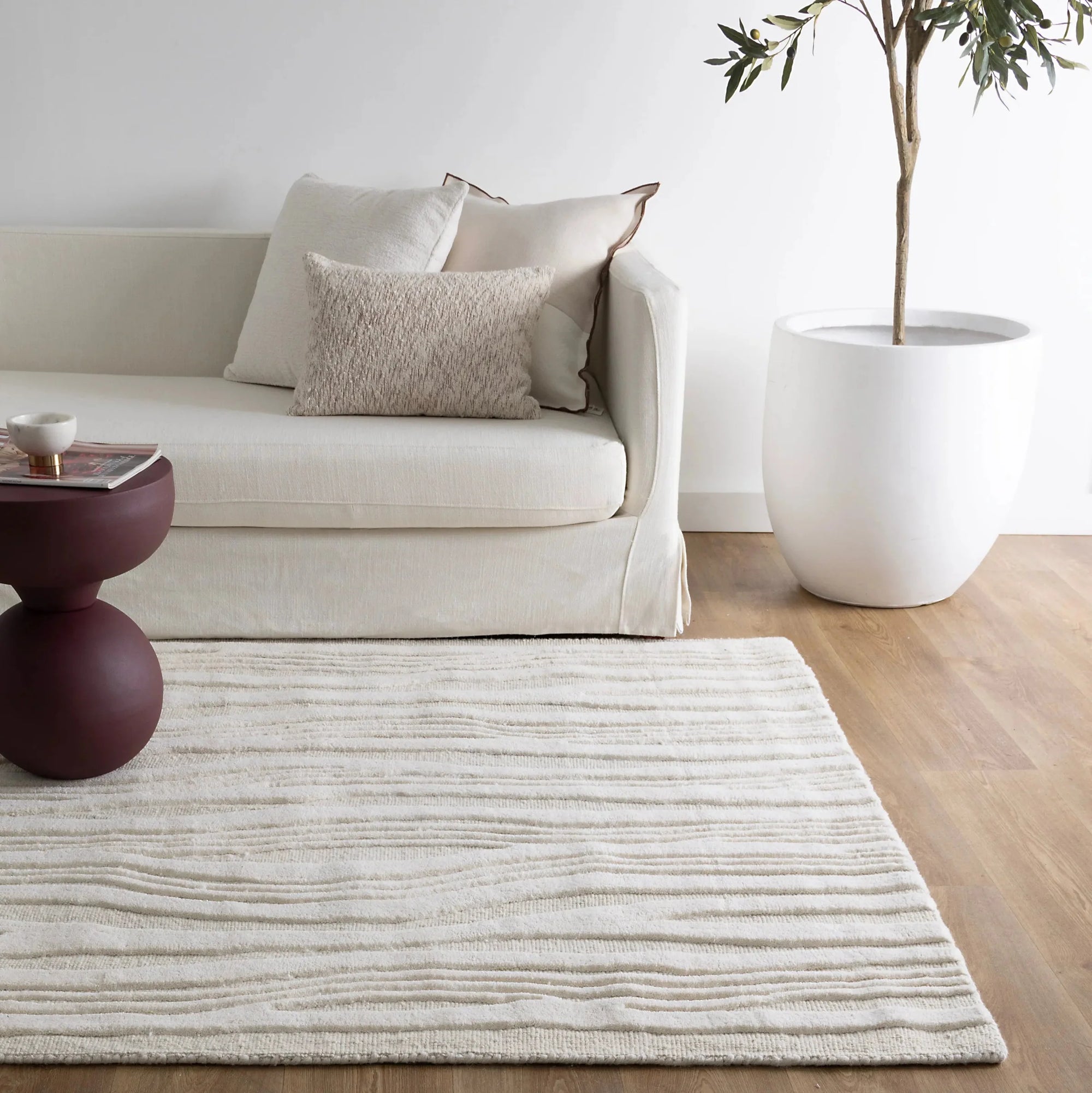 Les Nomades Sandstorm Ivory Wool Rug