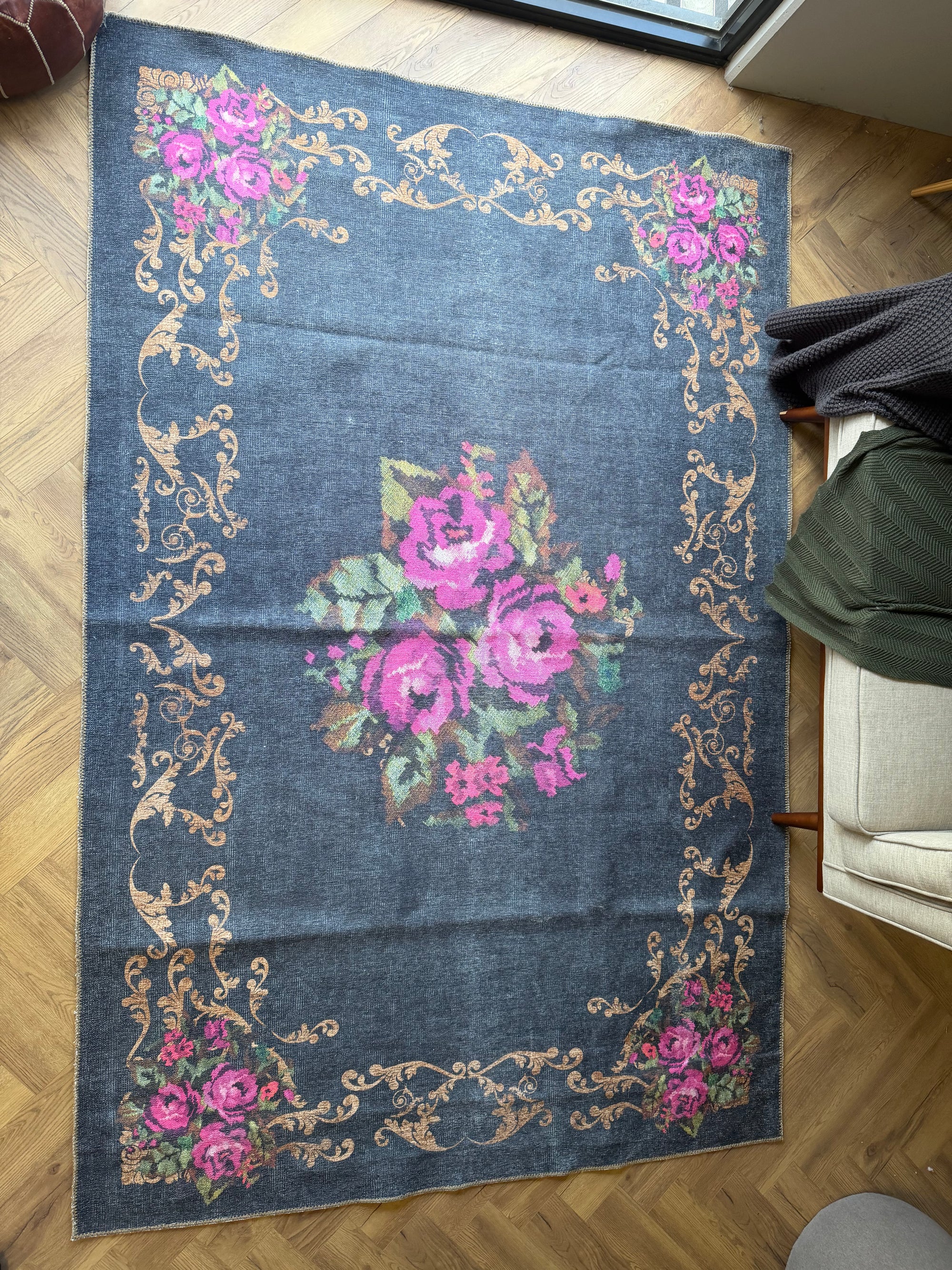 COZY MACHINE WASHABLE – Floral Vintage Rug 200x300