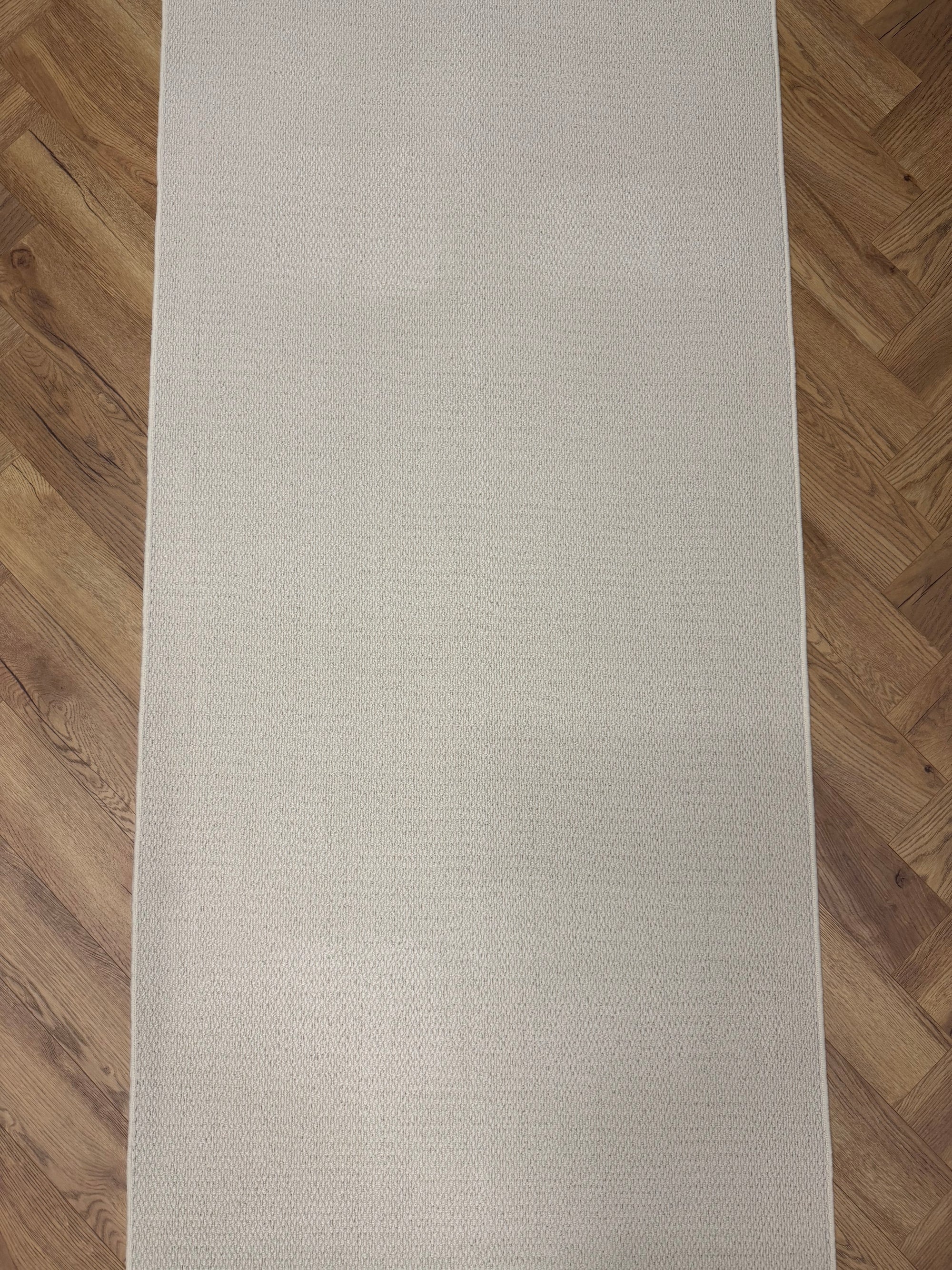 Vela Ivory Hallway Runner