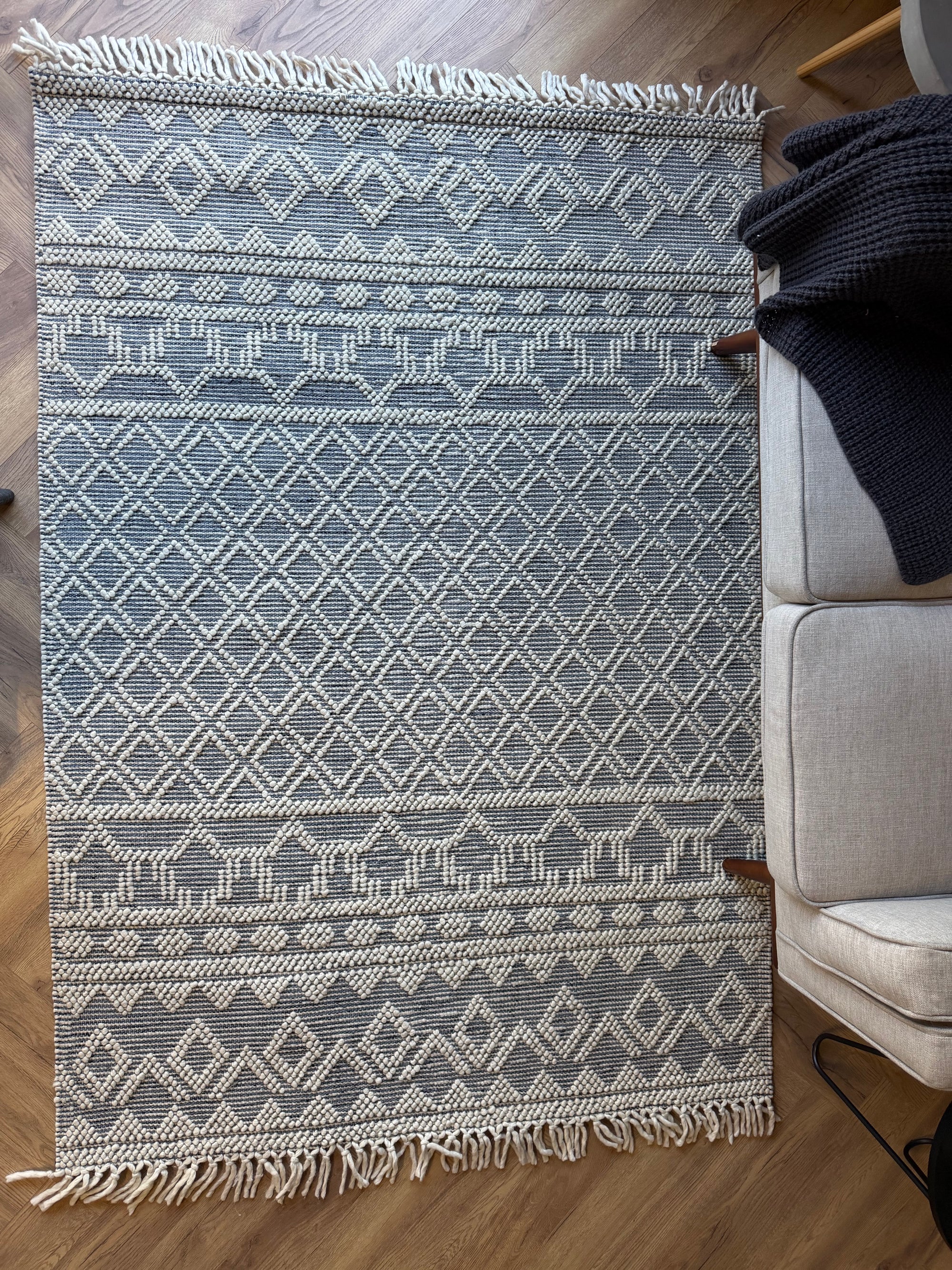 Perla Handwoven Wool Blend Rug - Beige - 160 x 230