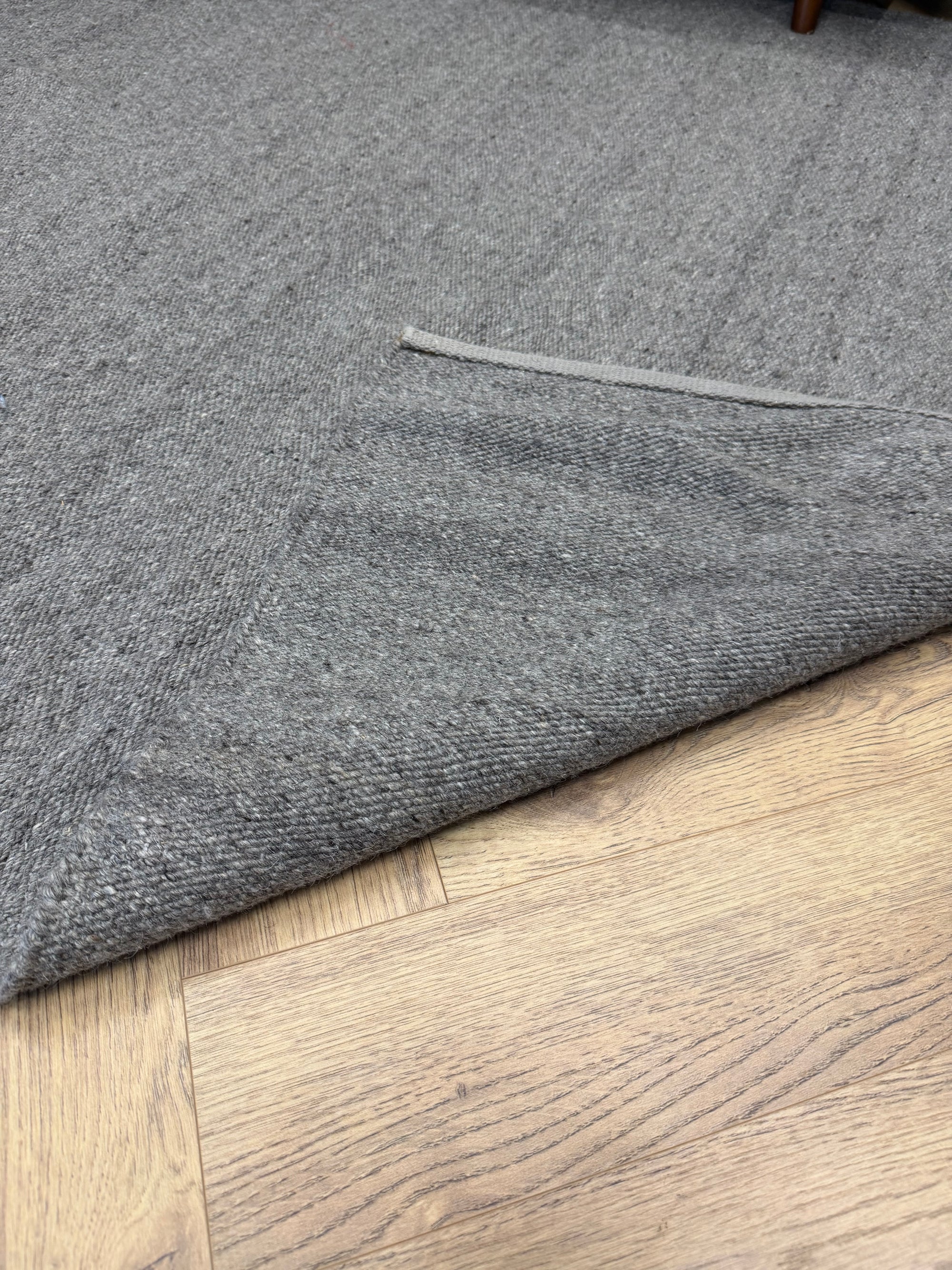 Ashford Handwoven Wool Rug – Silver Grey