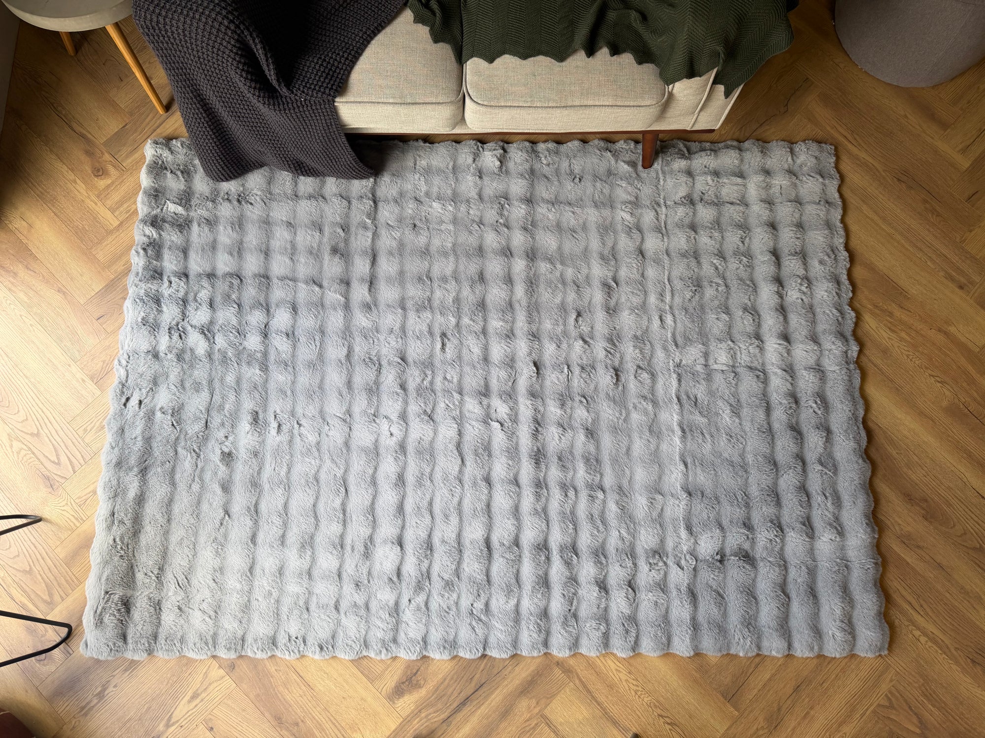 Faux Fur Pebble Silver Shaggy Rug