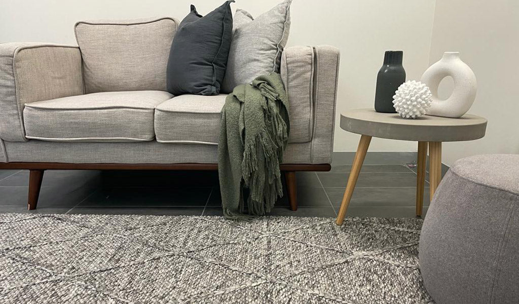 Darcy Diamond Dark Grey Felted Wool Rug