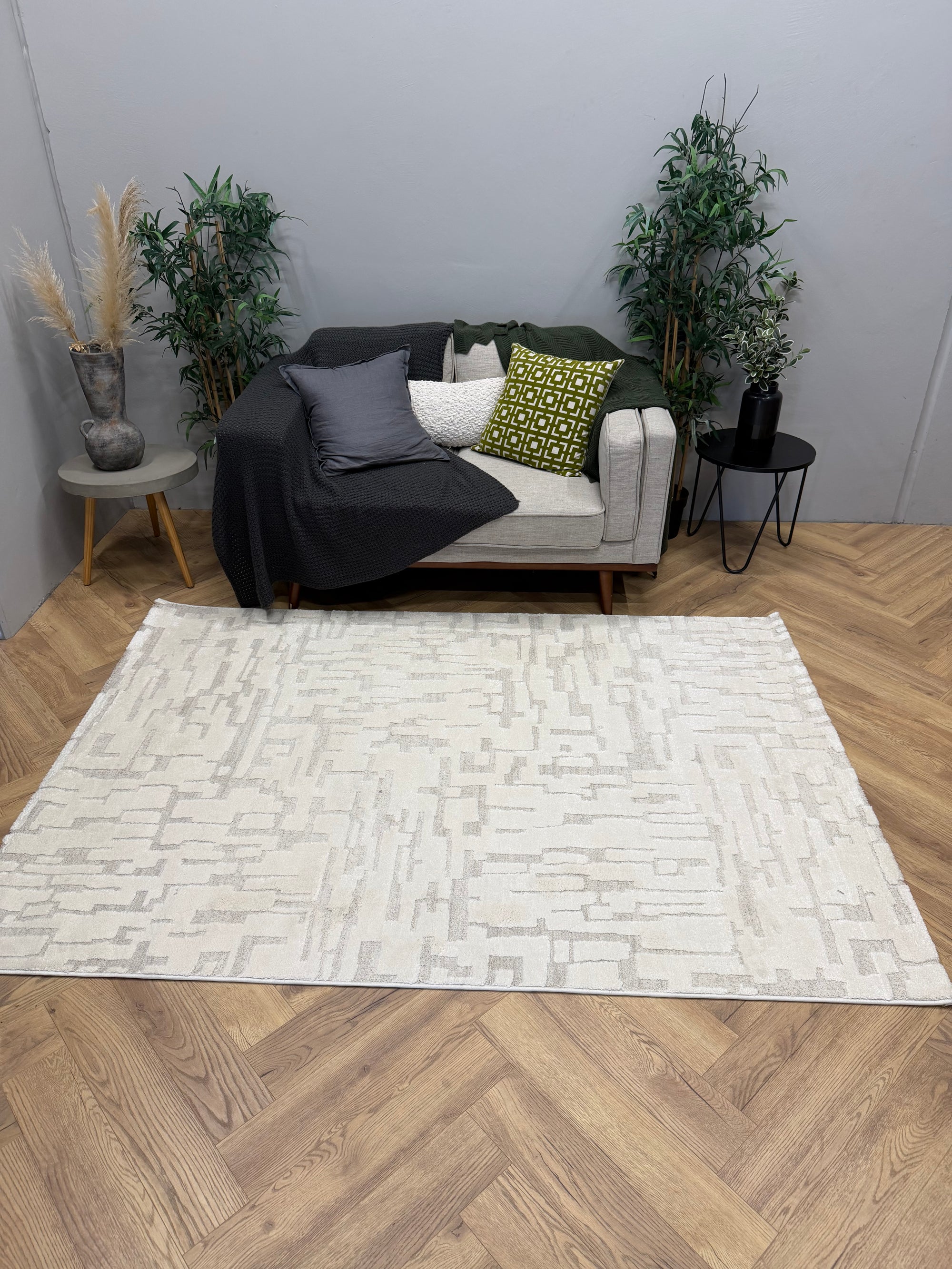 Empire Ivory Maze Rug