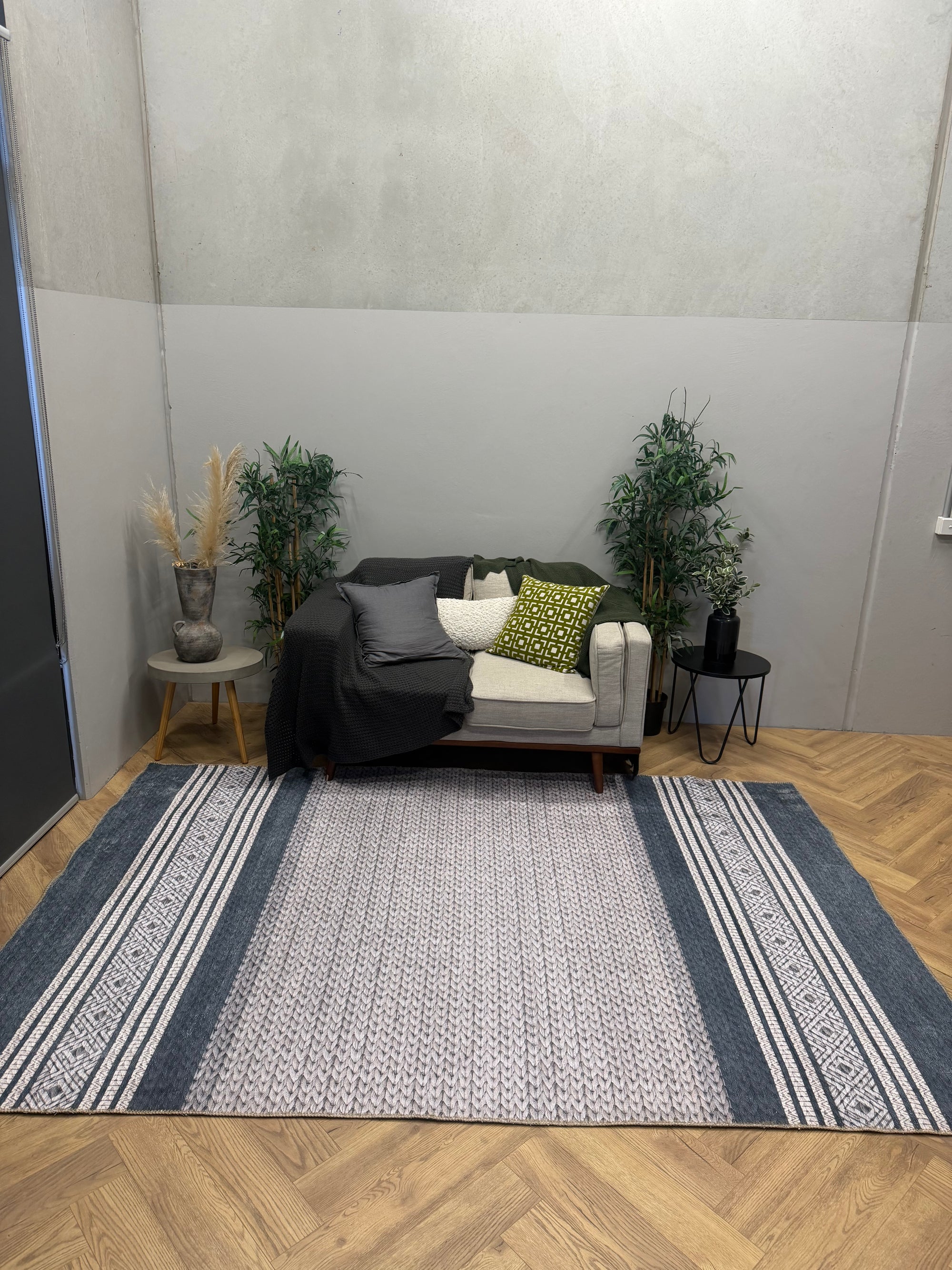 Cozy Nordic Charcoal & Ivory Machine Washable Rug – 200x300cm