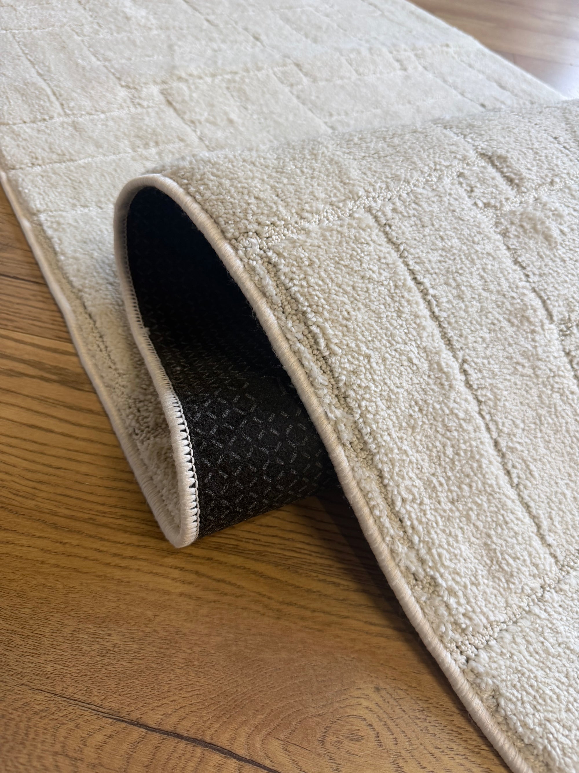 Moopy Ivory Basketweave Textured Runner