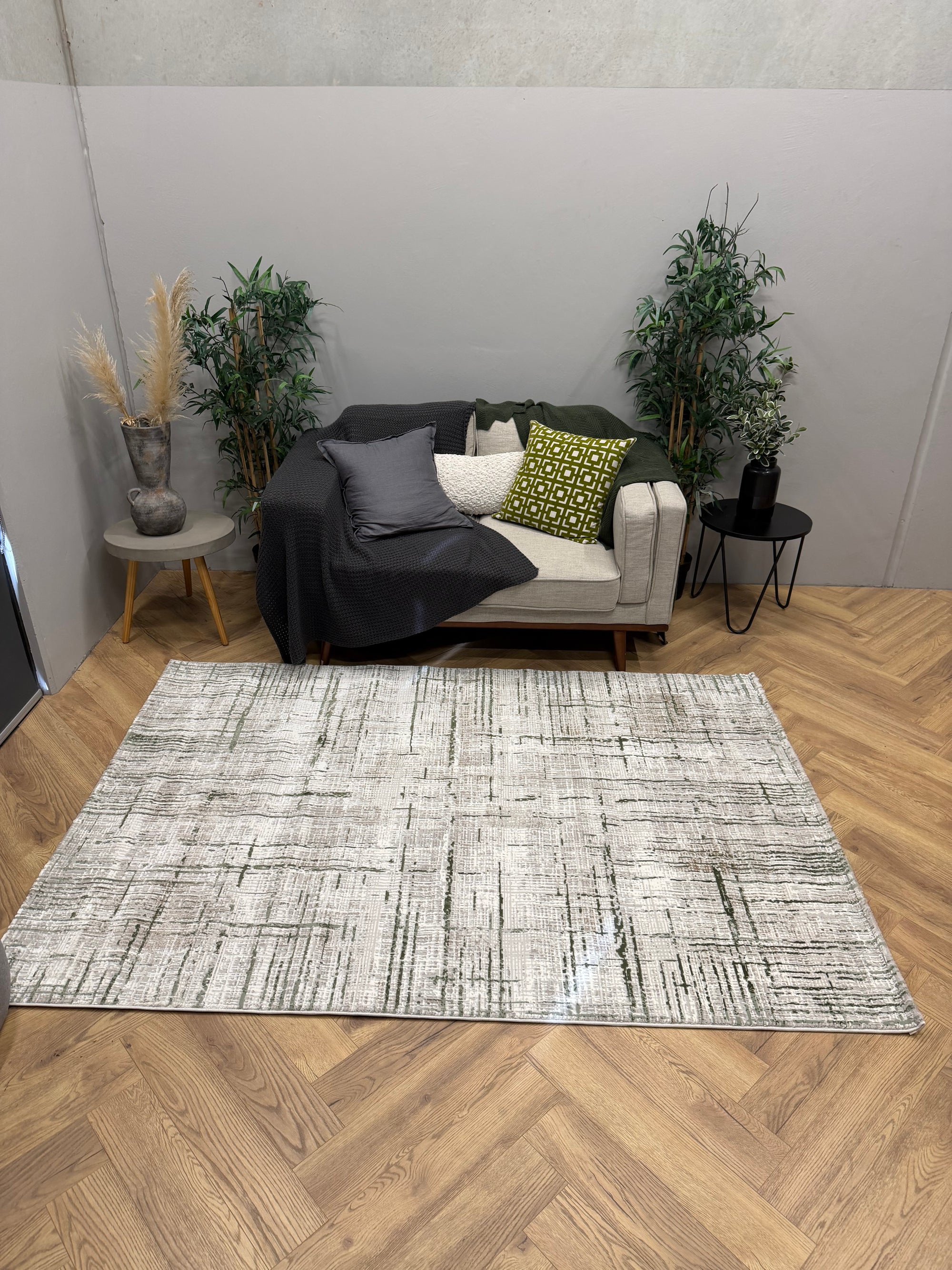 Betty Crosshatch Green Rug