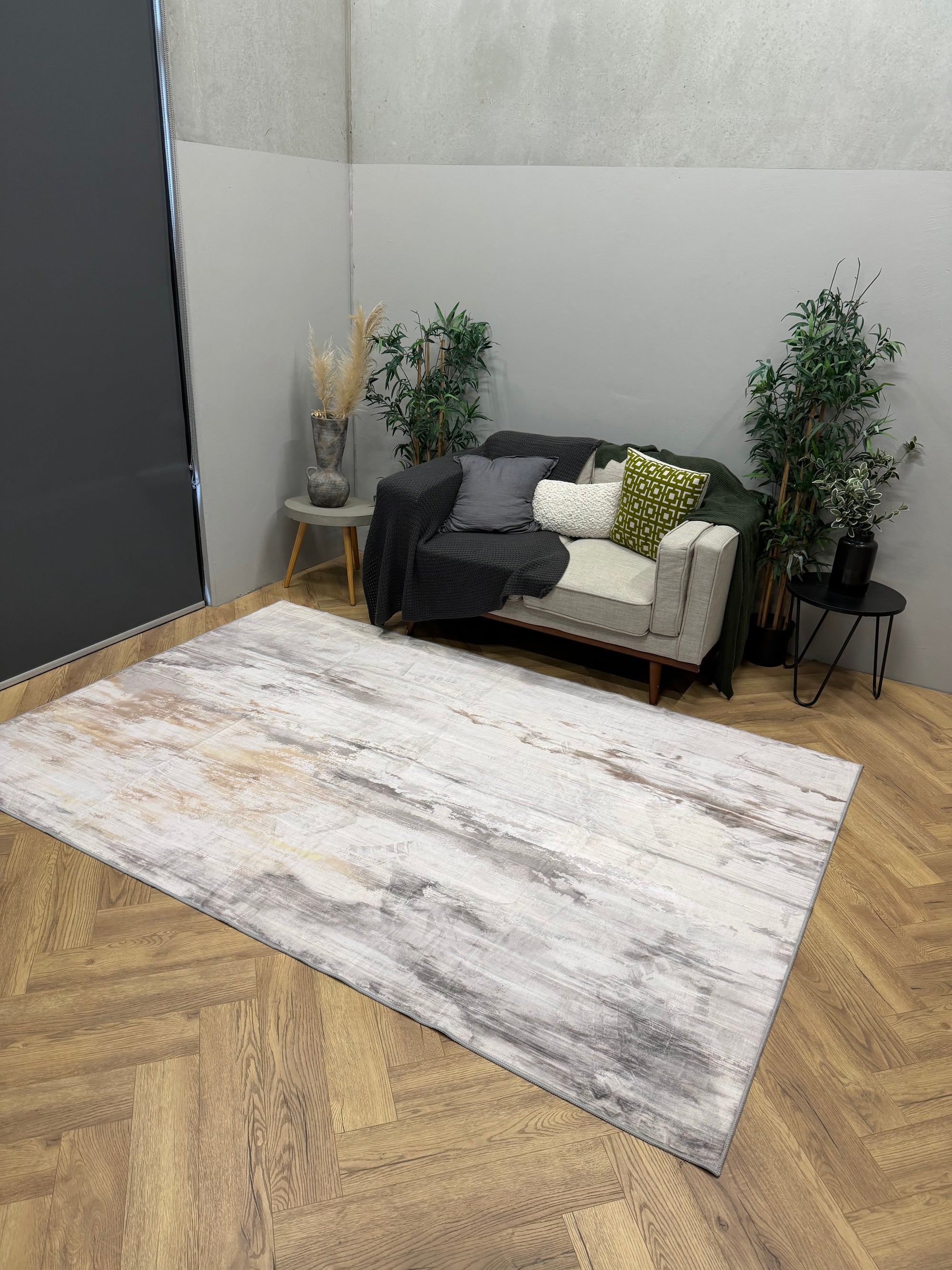 Vela Sandstone Abstract Machine Washable Rug
