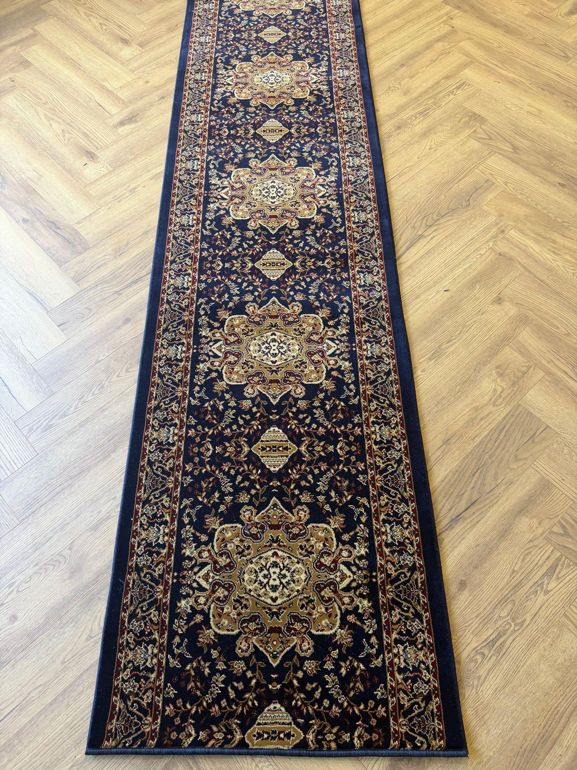 Benevolence Heritage 5235 Navy 80 cm Wide