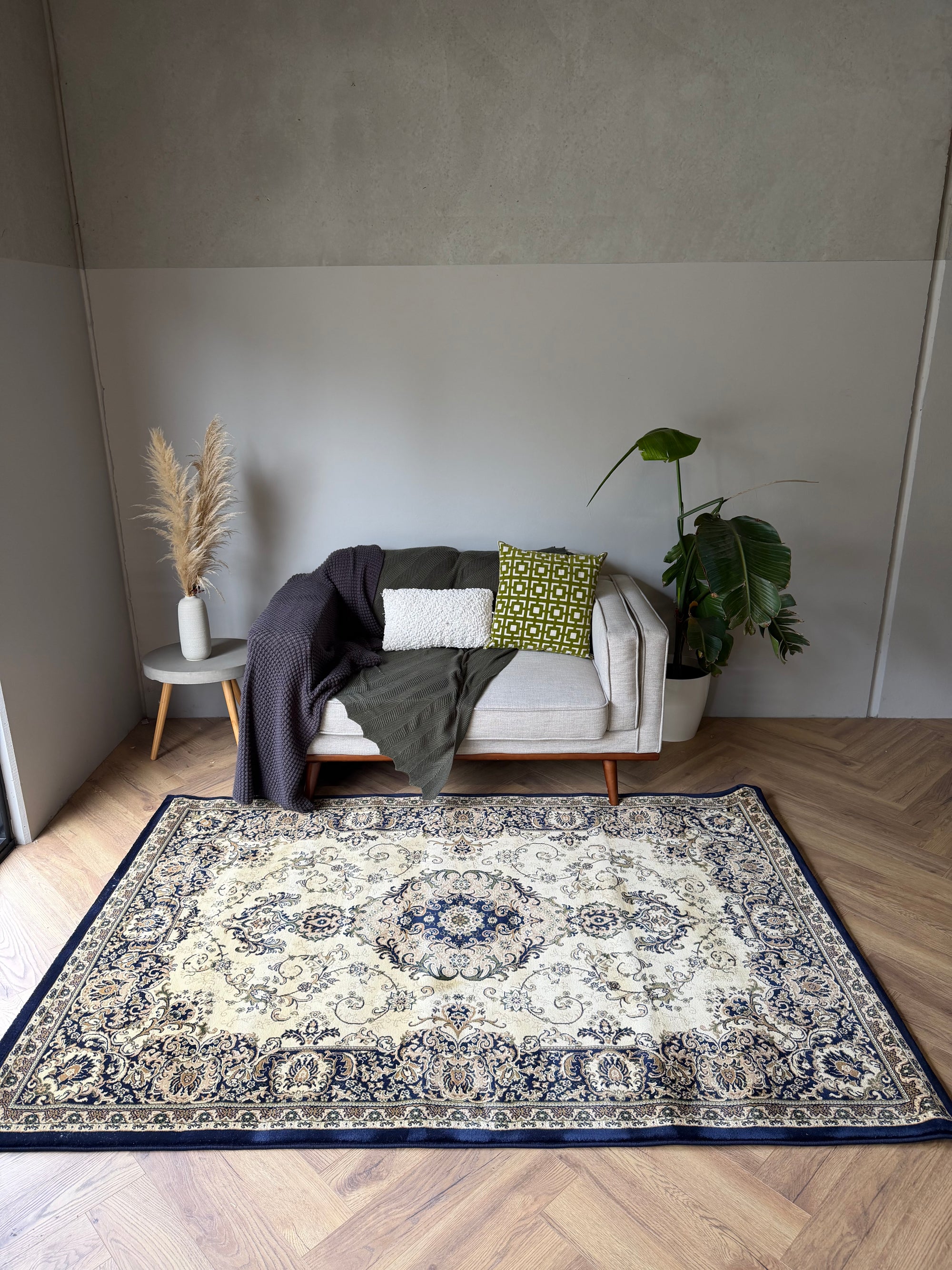 Benevolence Barchelli beige Navy rug