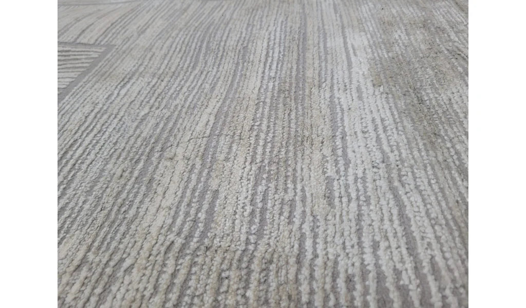 Deluxe 579 cream grey Boxes rug
