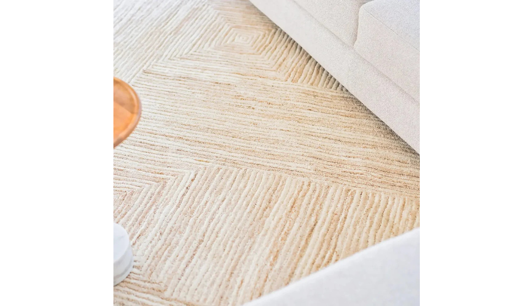 Isla Ivory Beige Diamond Geometric Wool Rug