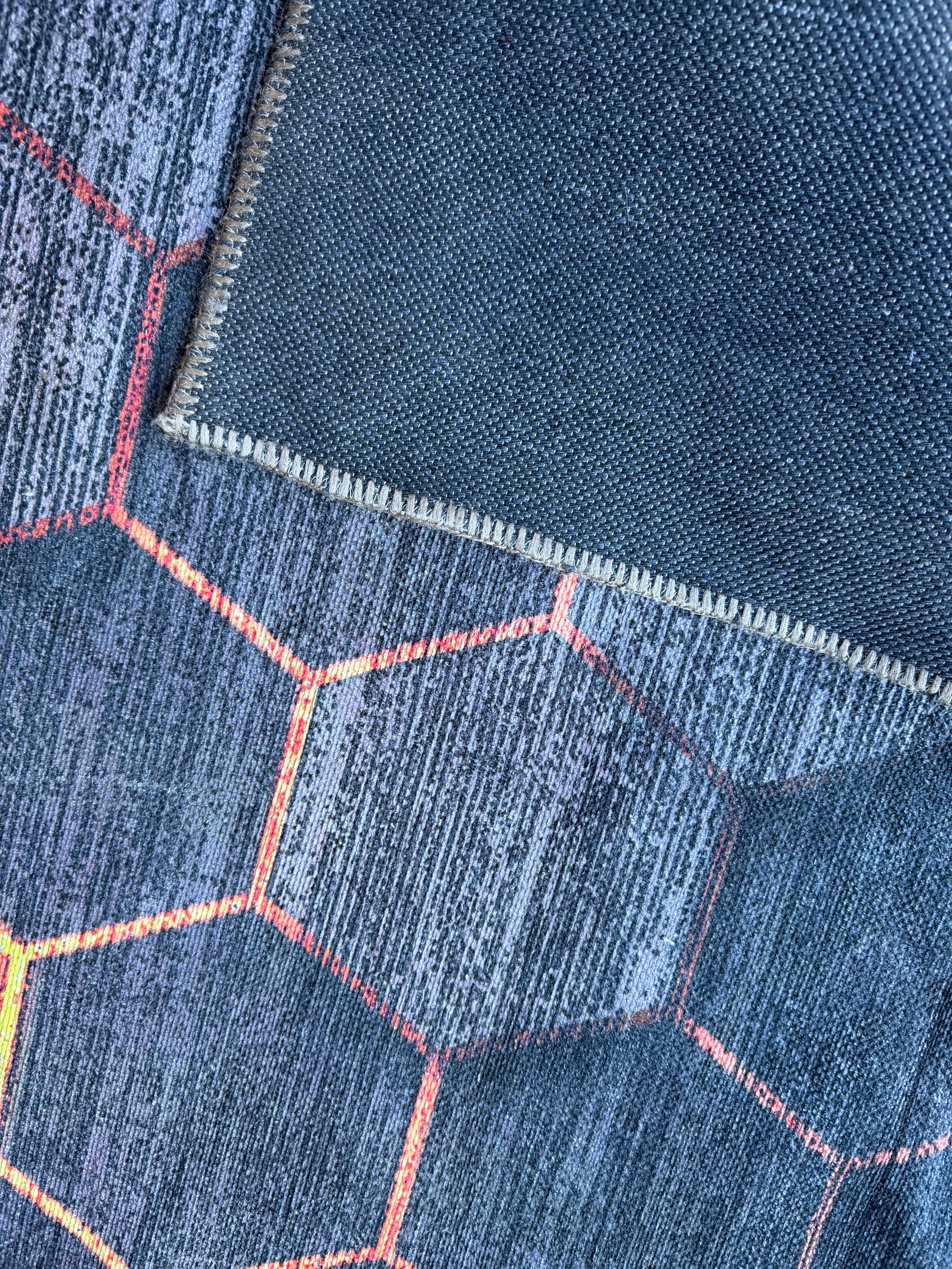 Cozy Hex Charcoal Rug 200 x 300
