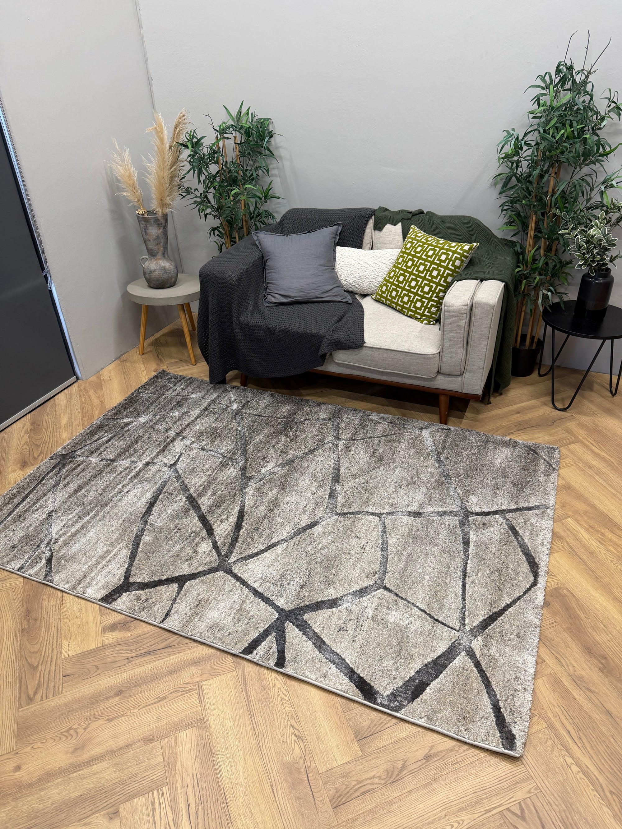 Crete Shard Grey beige Modern Rug