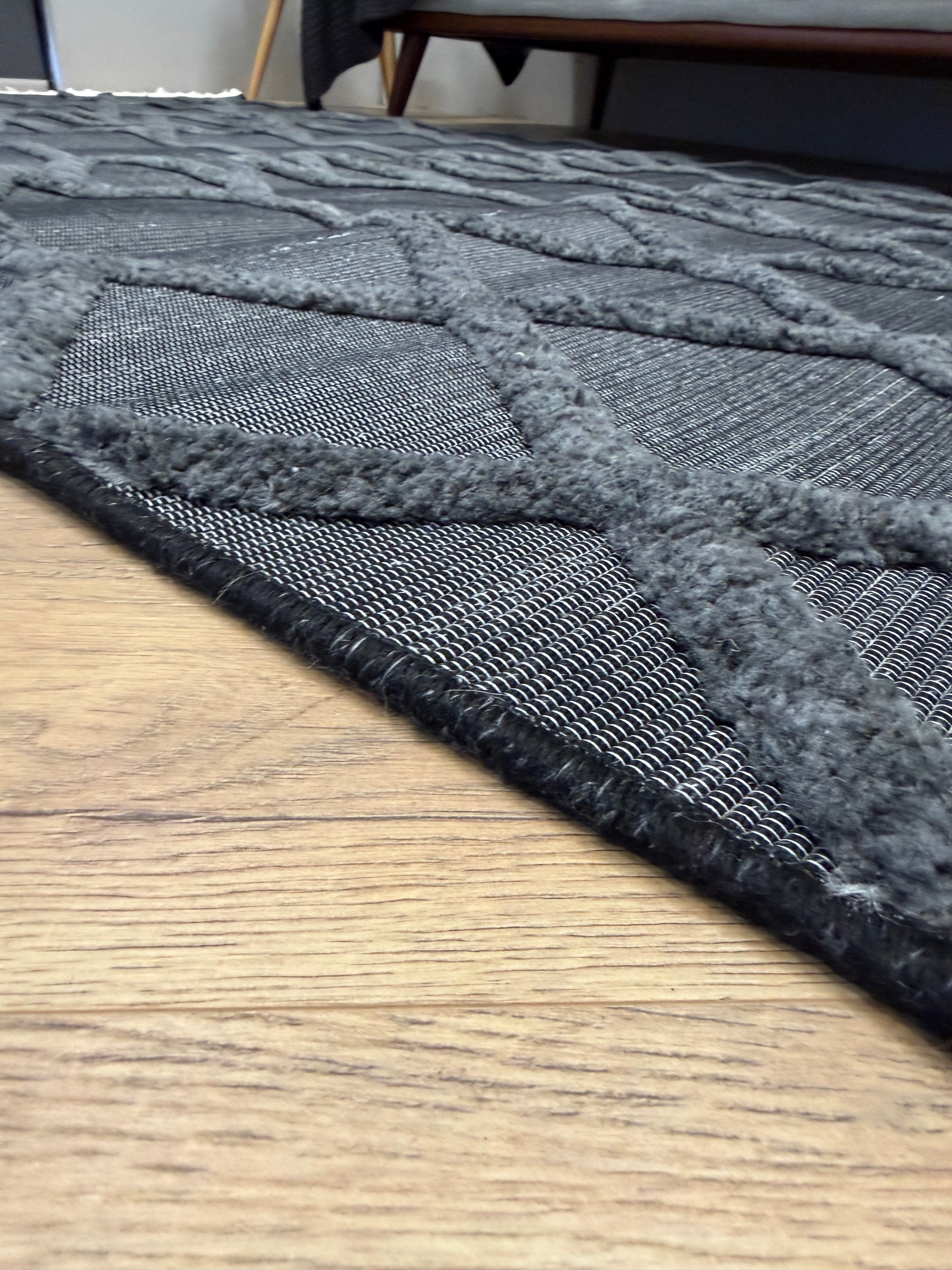 Urban Grid Textured Rug – Charcoal