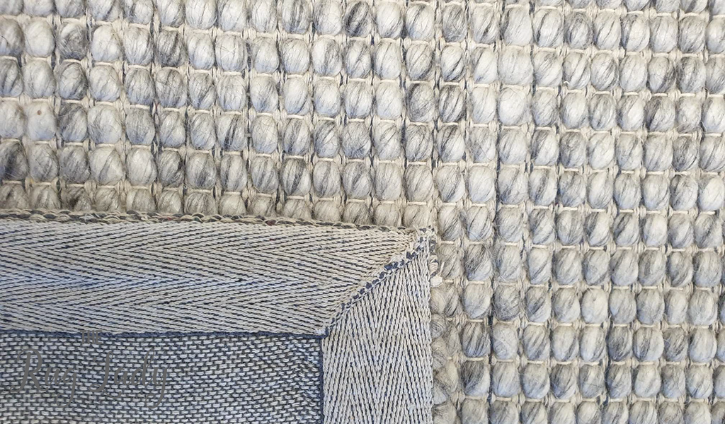 Essence Scandinavian Beige Silver Felted Wool Rug