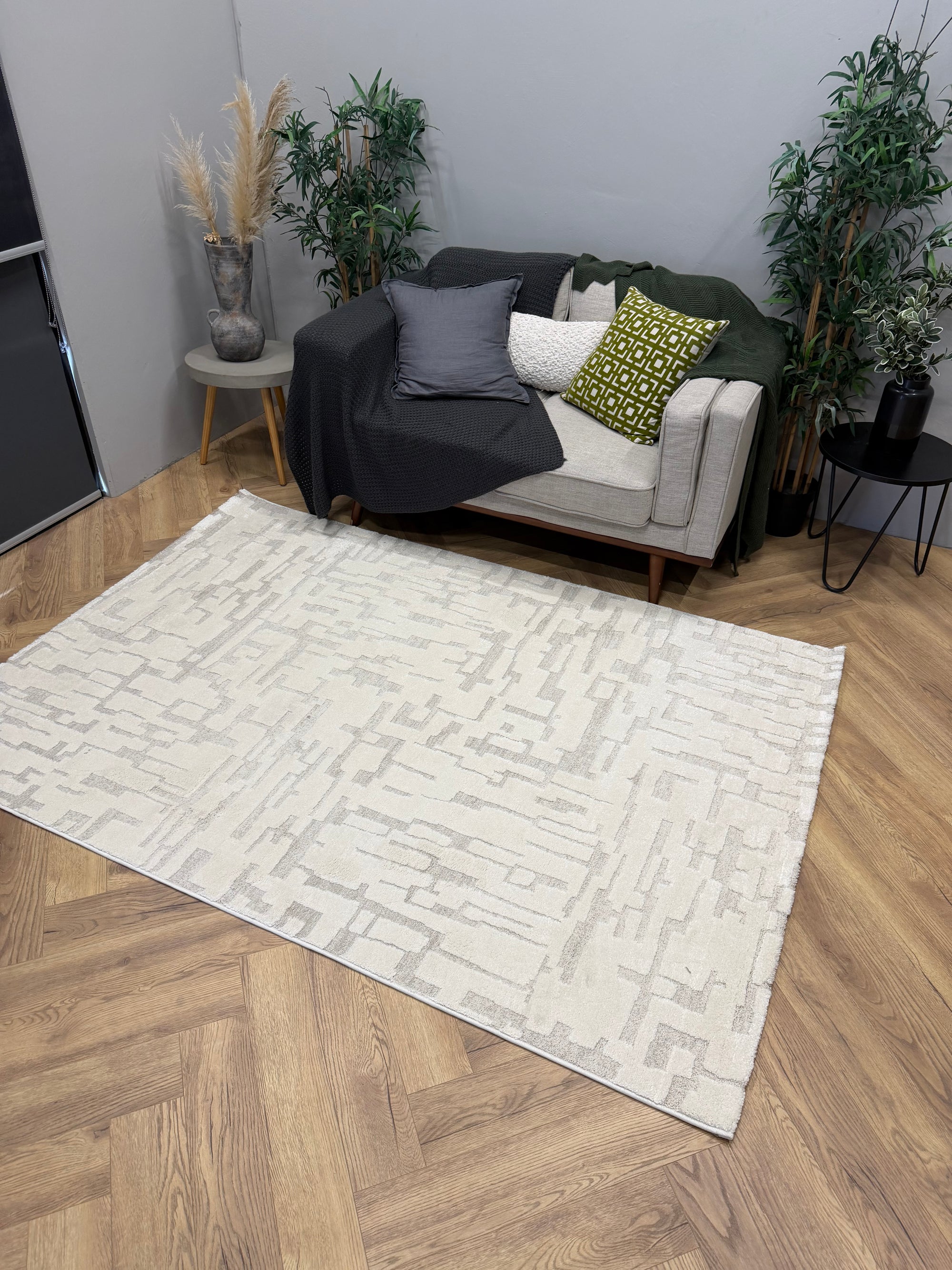 Empire Ivory Maze Rug