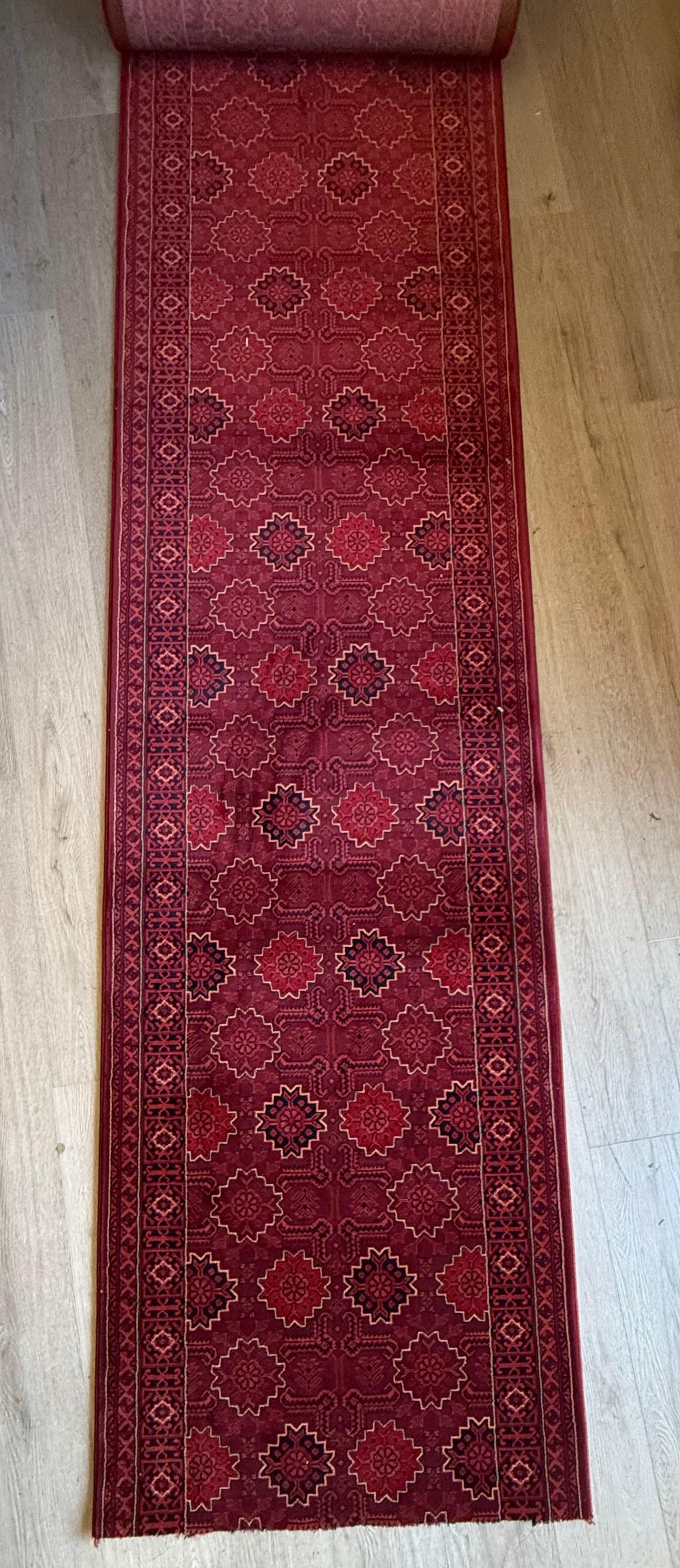 07 Hive Red Bordo Persian 80cm Wide