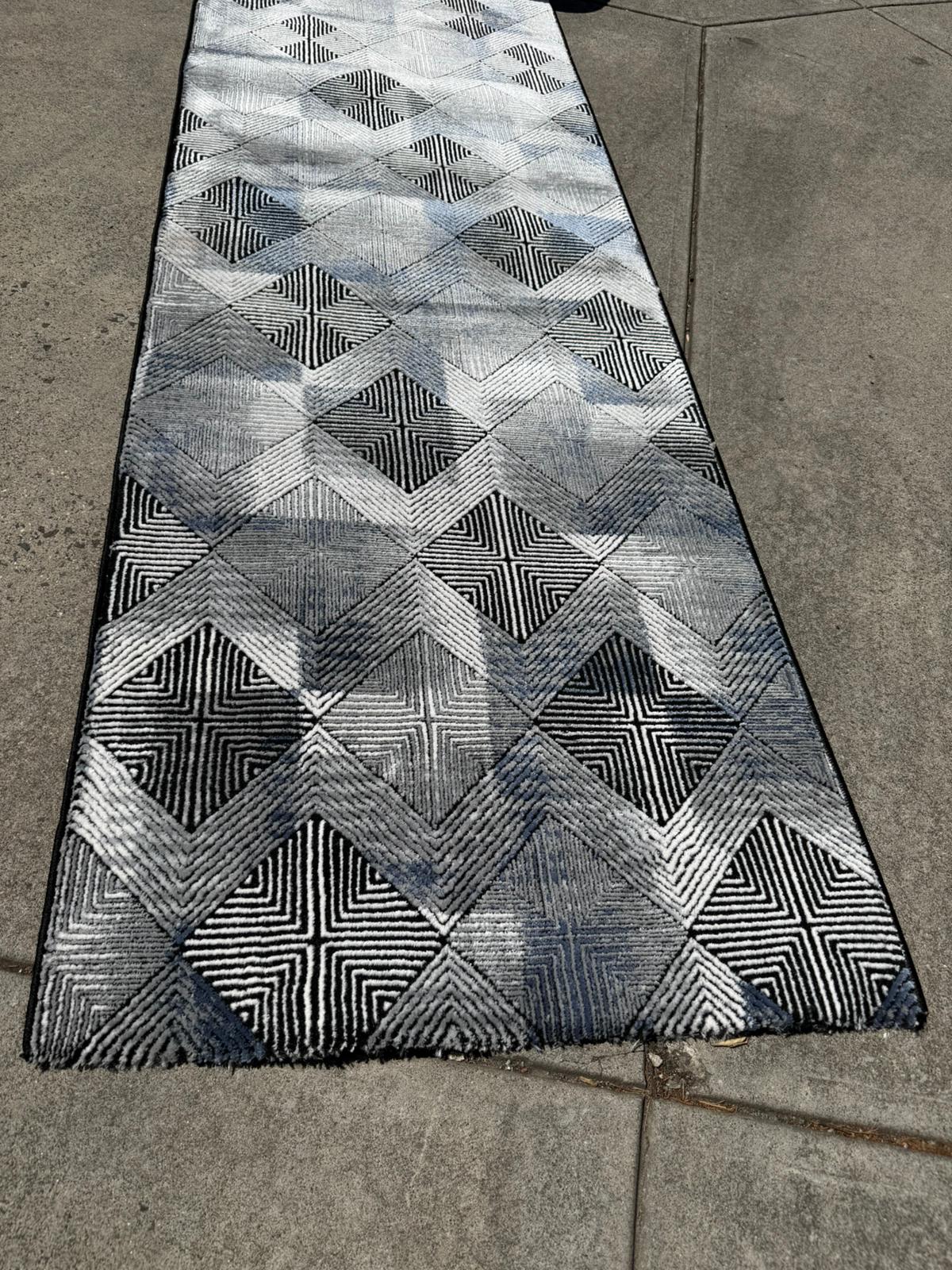 679 black blue Deluxe runner 80 cm Wide