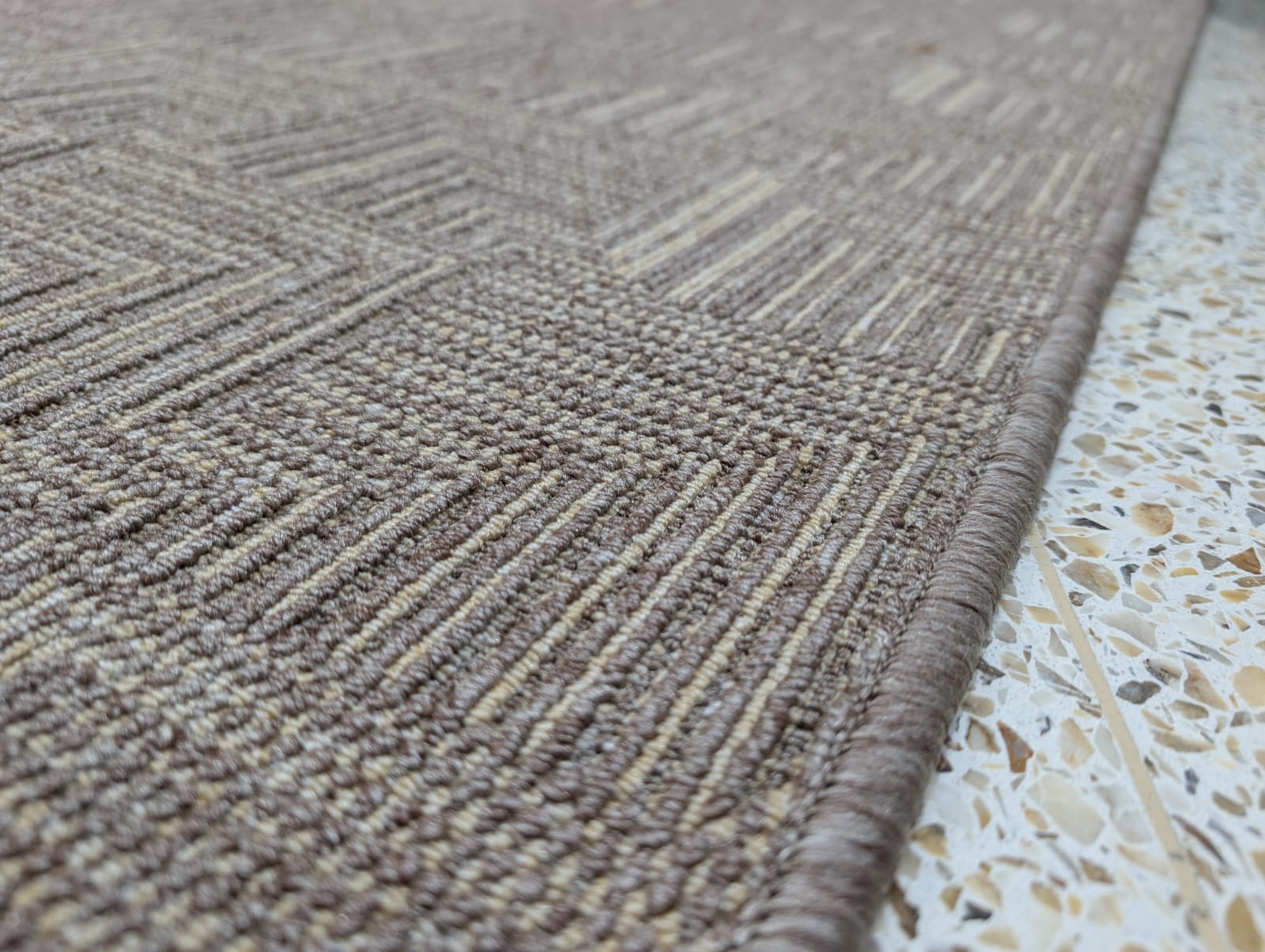 Nikotex polar beige 67cm Wide