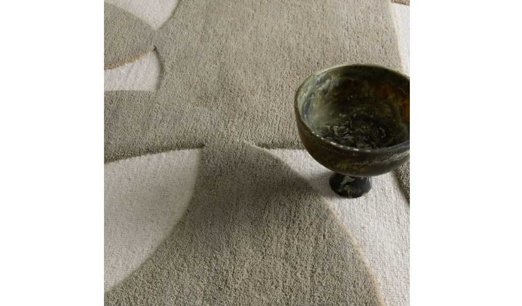 Isla Olive Green and Ivory Curve Pattern Wool Rug