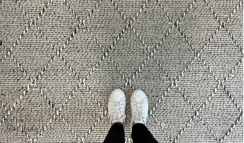 Macey Grey Marble Lattice Wool Rug