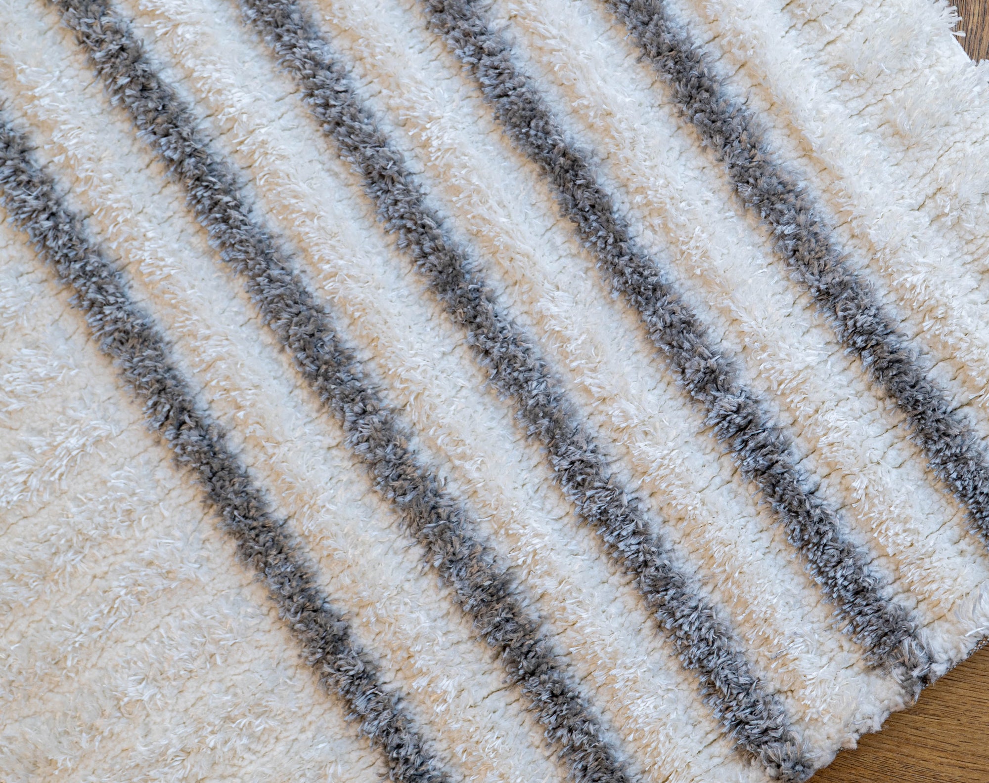 Jasmine Shaggy white grey abstract wave flokati Rug