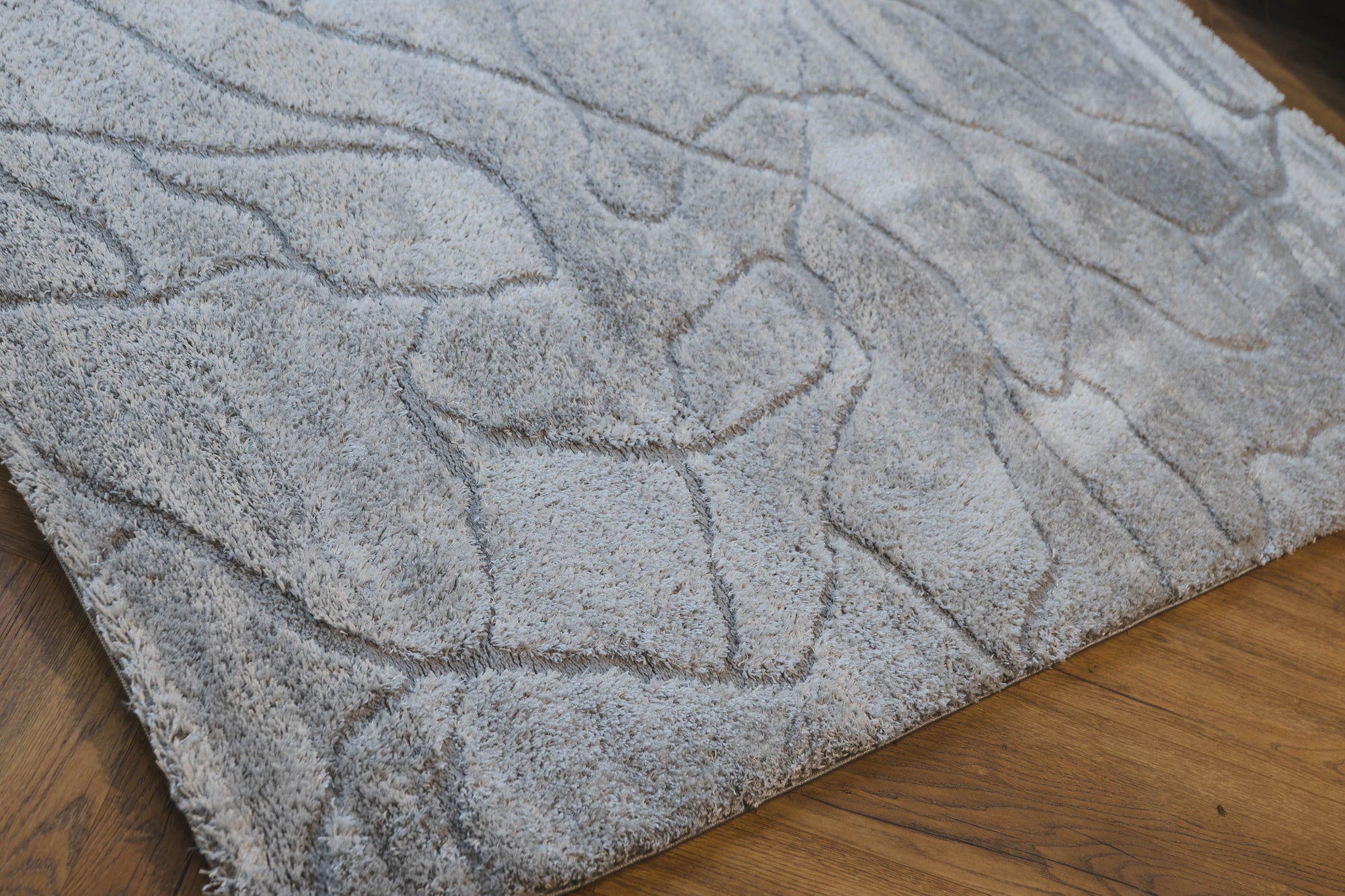 Jasmine Shaggy silver swirl lines flokati Rug