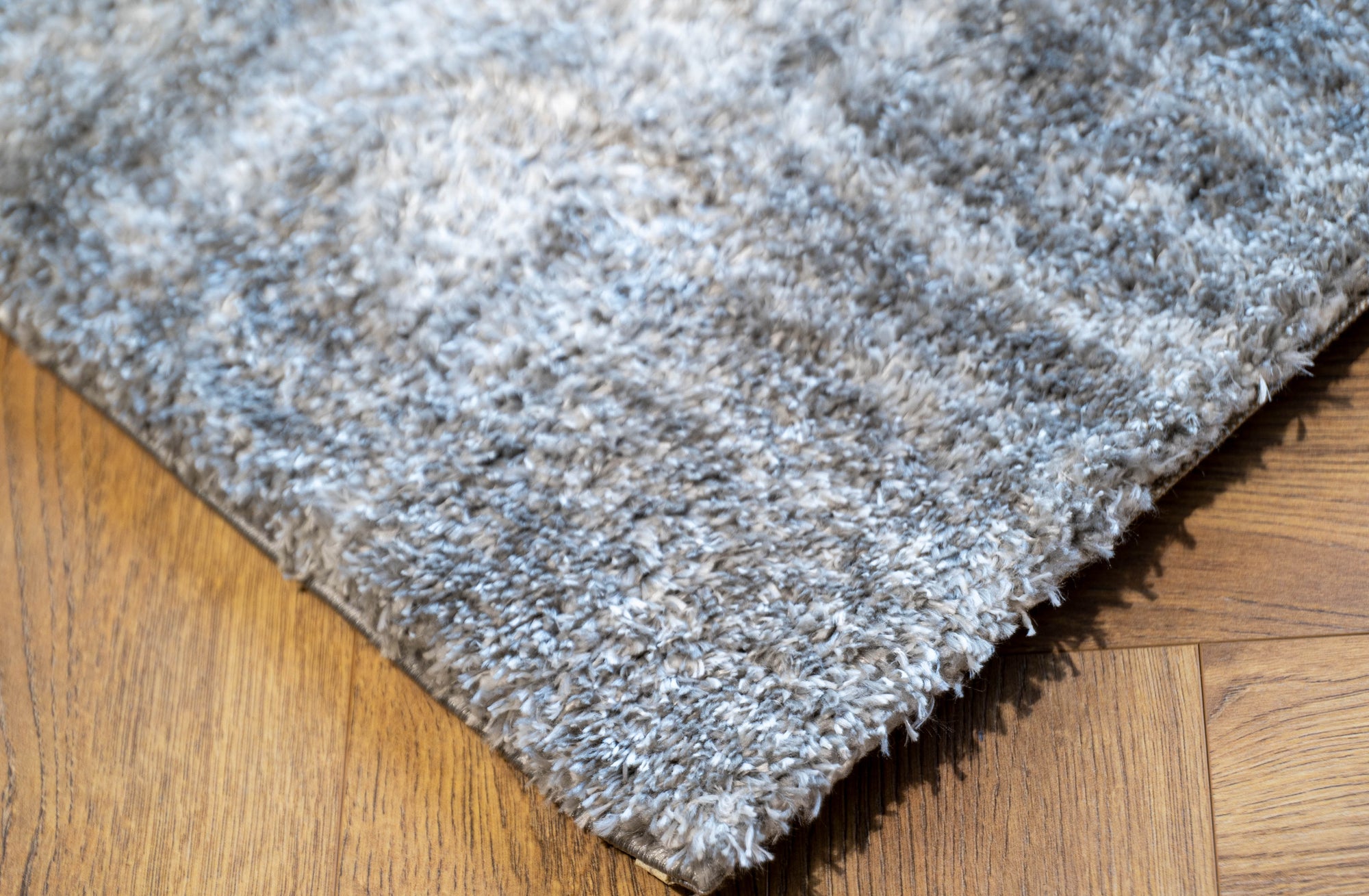 Jasmine Shaggy grey lines plain wave flokati Rug