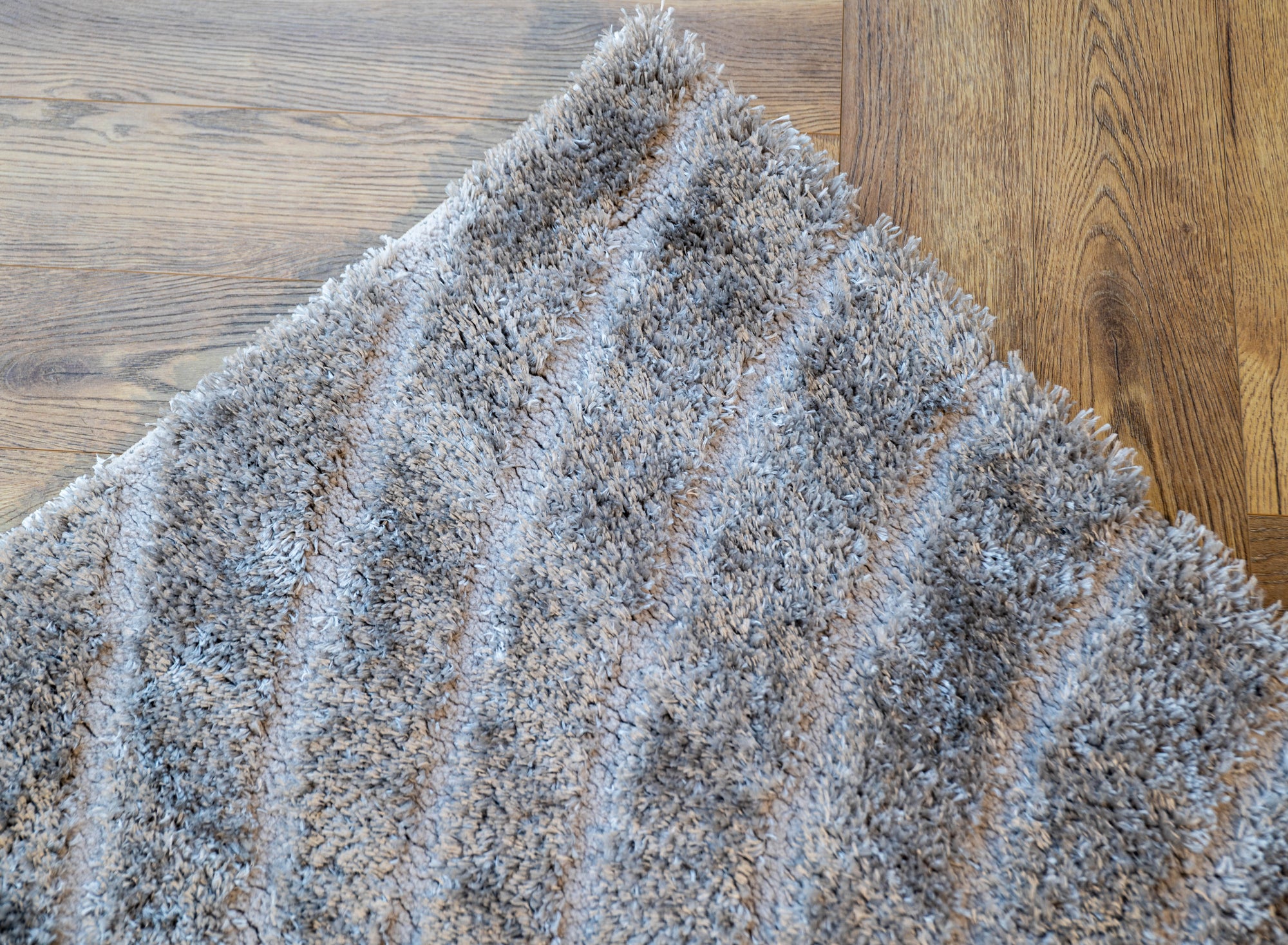 Jasmine Shaggy grey plain wave flokati Rug