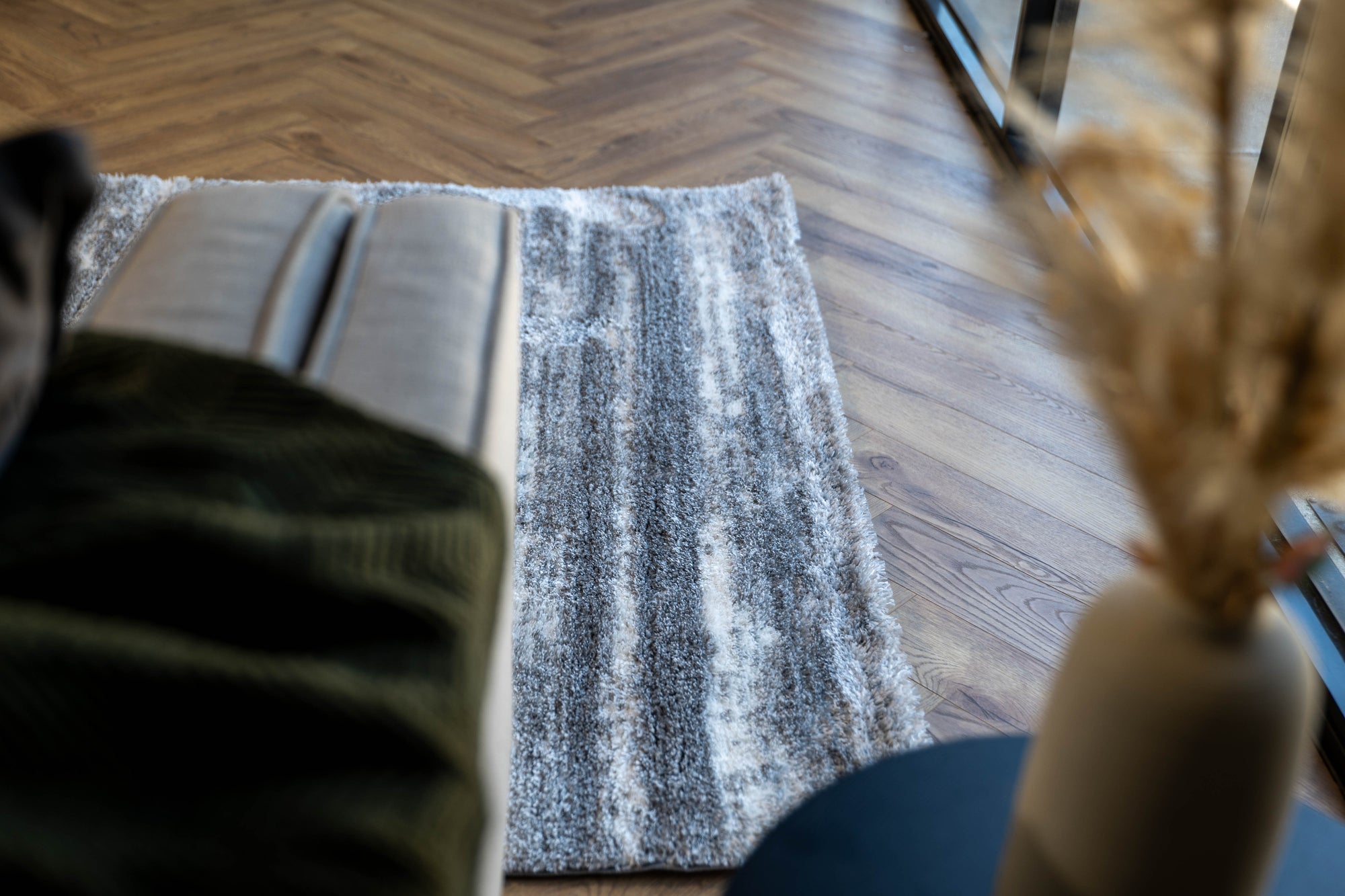 Jasmine Shaggy grey plain simple flokati Rug
