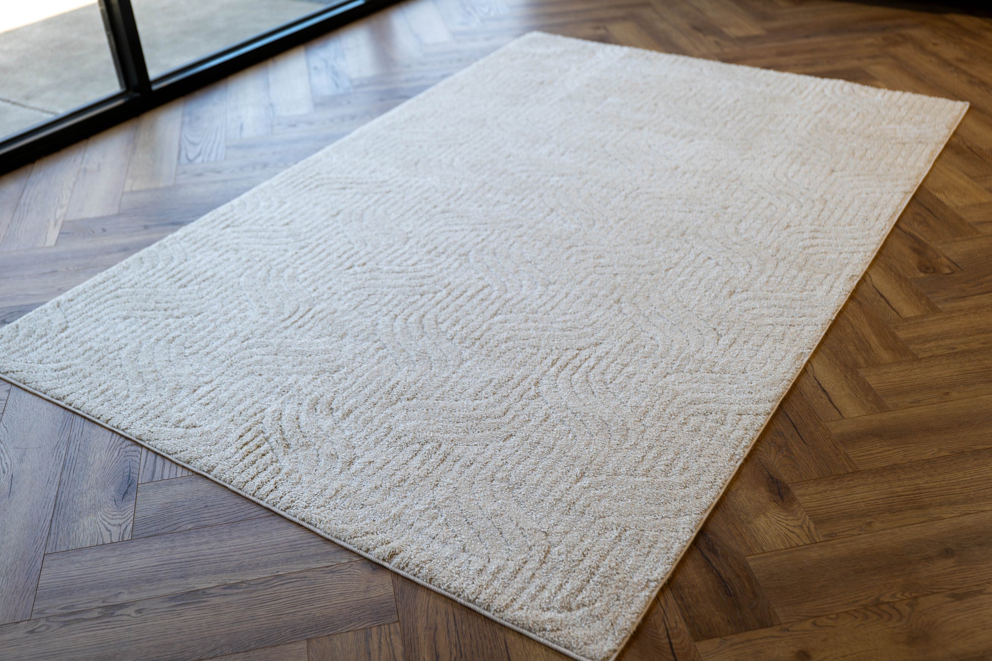 Moopy Cream textured lines modern rug
