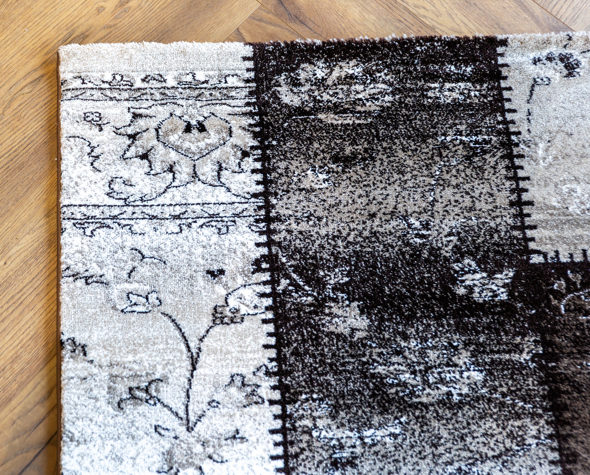 Istanbul 3011 Beige patchworks Floor rug