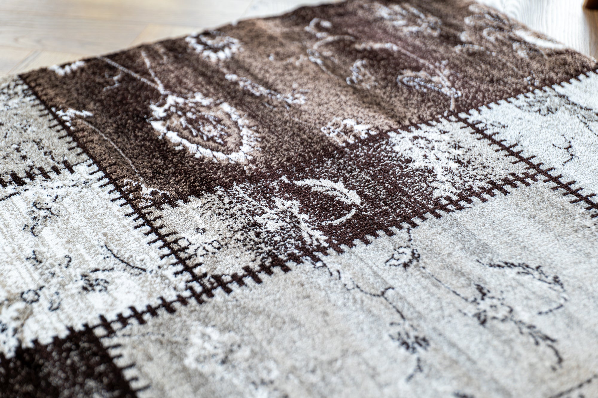 Istanbul 3011 Beige patchworks Floor rug