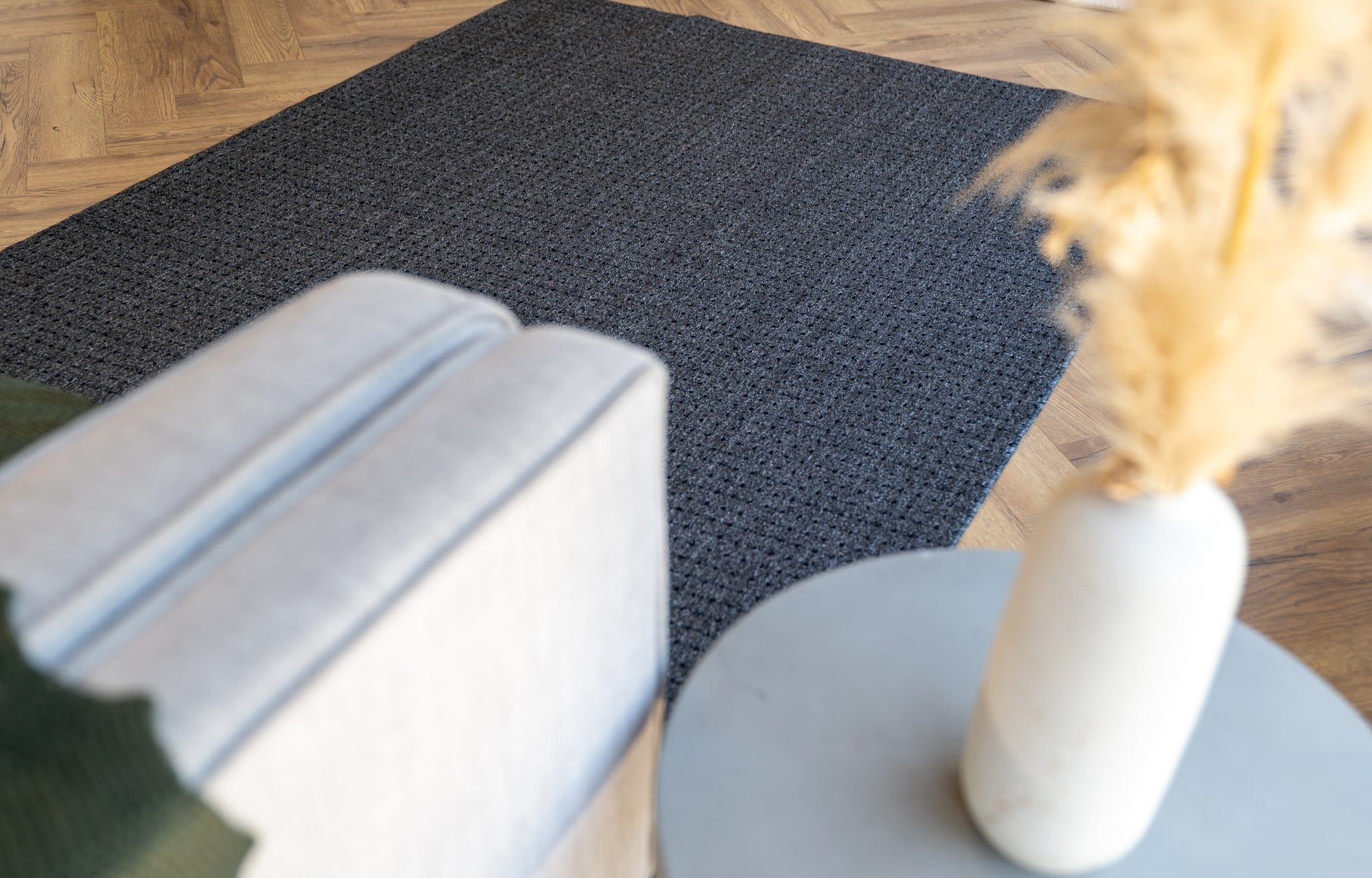 Callavi Urban Weave flatweave charcoal dots rug
