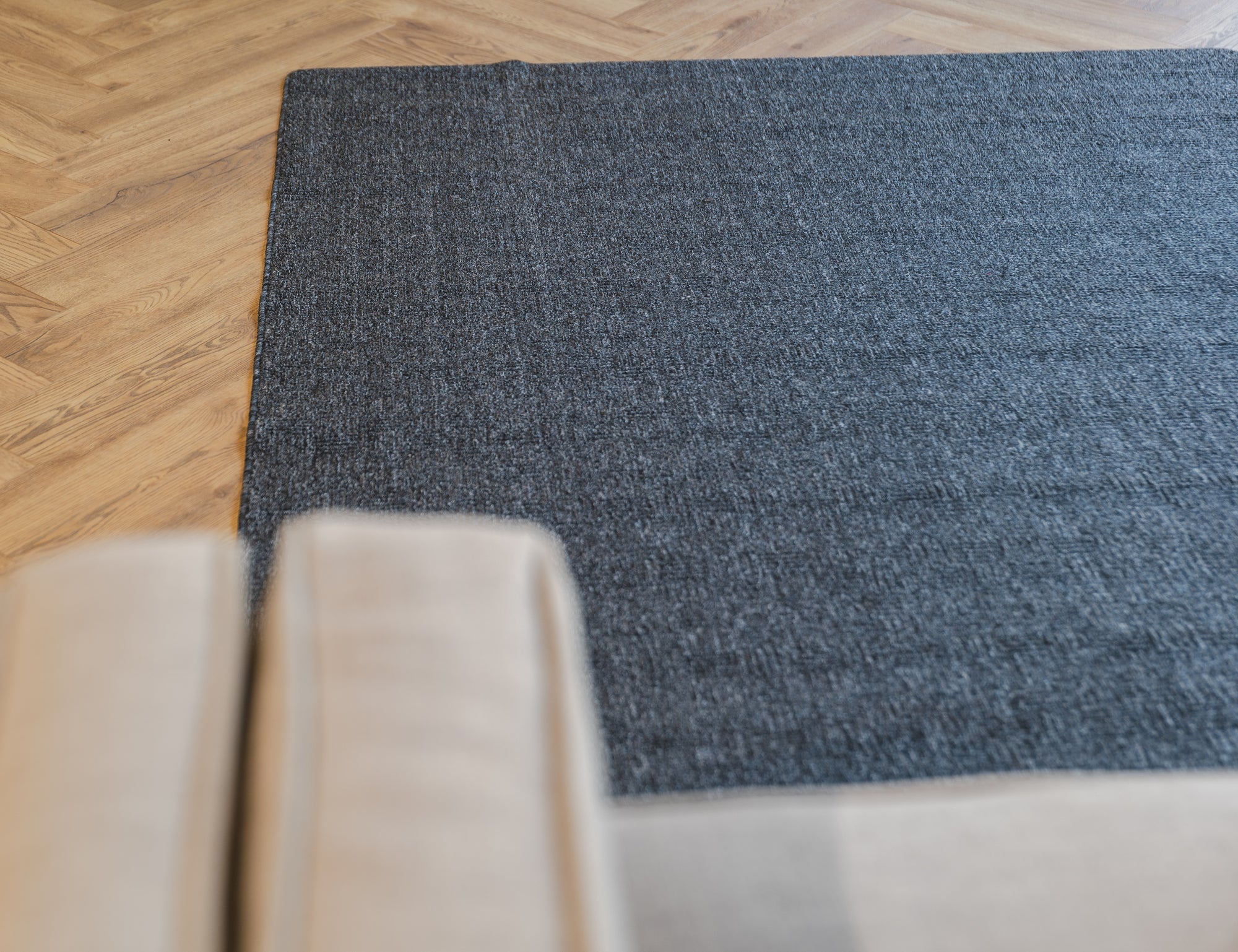 Callavi boxes flatweave charcoal grey rug