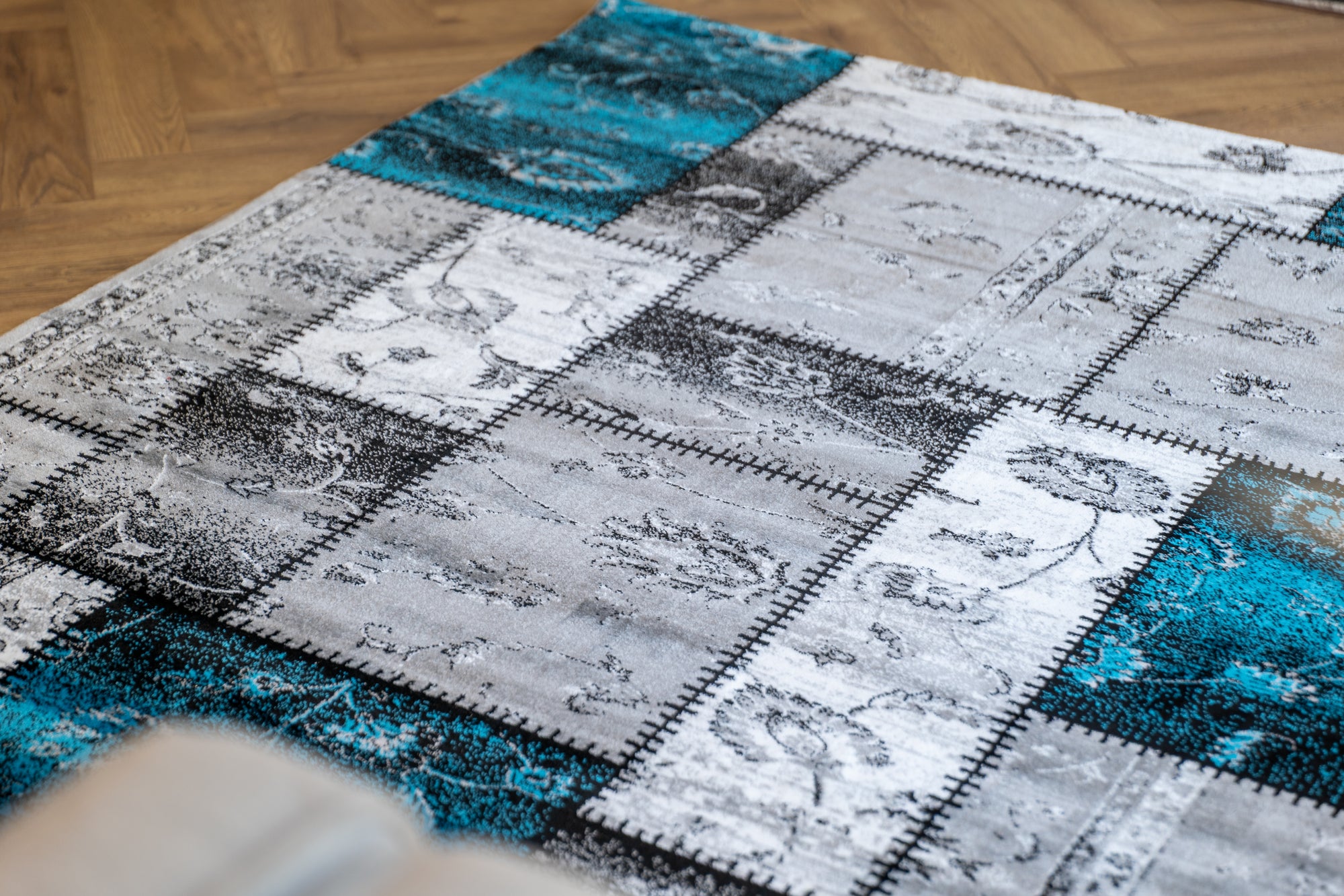 Istanbul 3011 patchworks grey blue rug