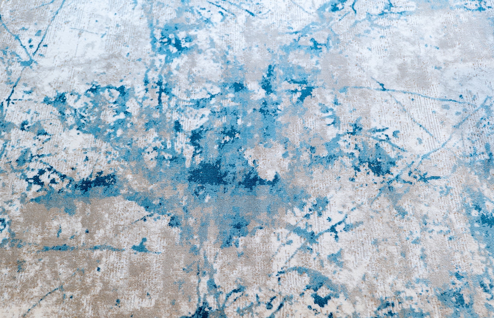 Alissa 677 cream blue cracked glass