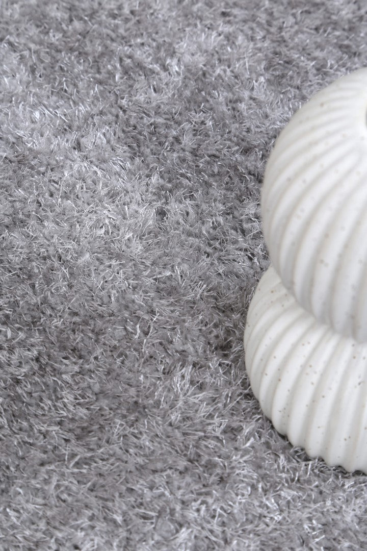 Puffy soft Shaggy silver rug