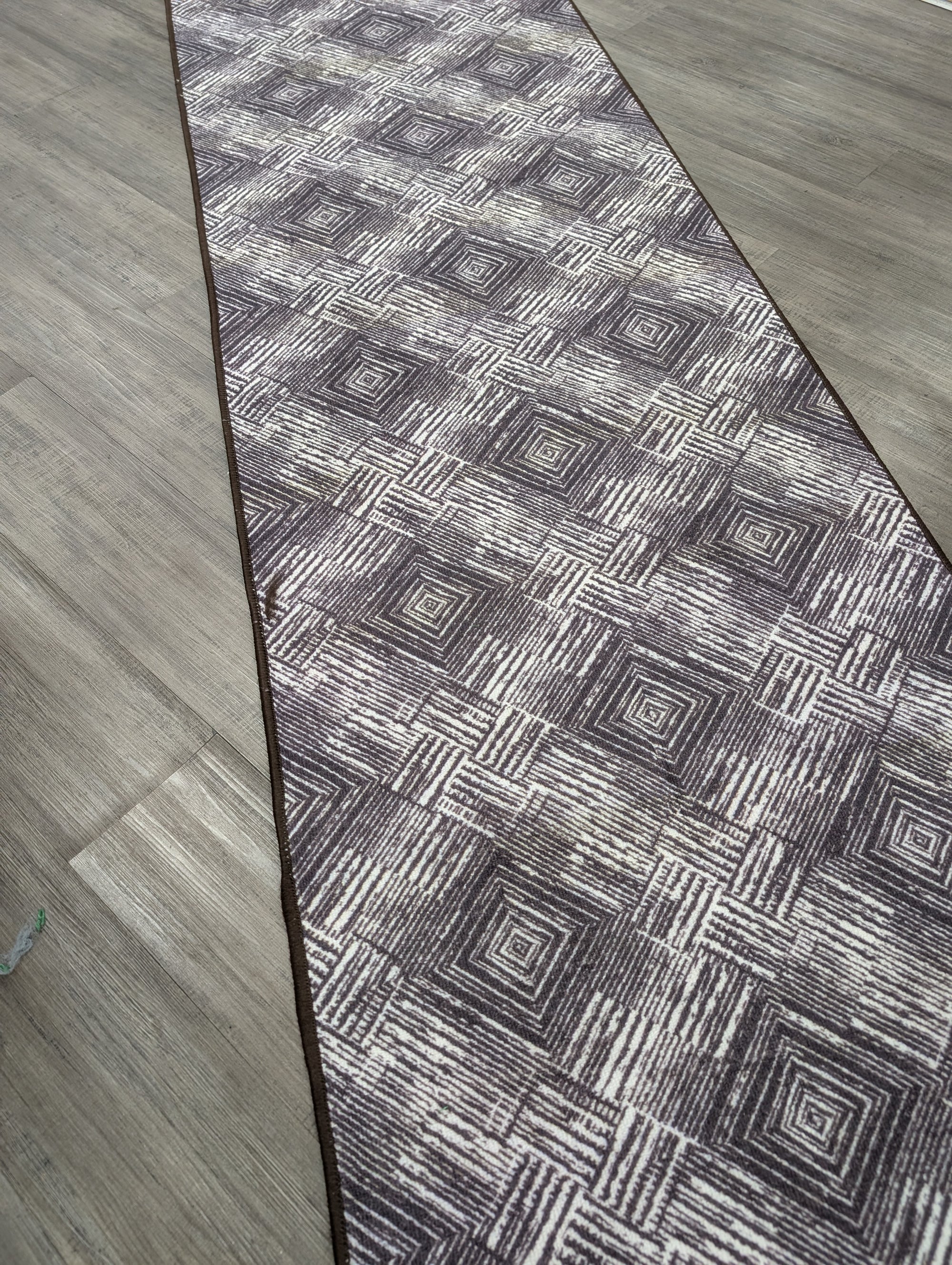 Gabe Modern hallway runner 80cm Wide