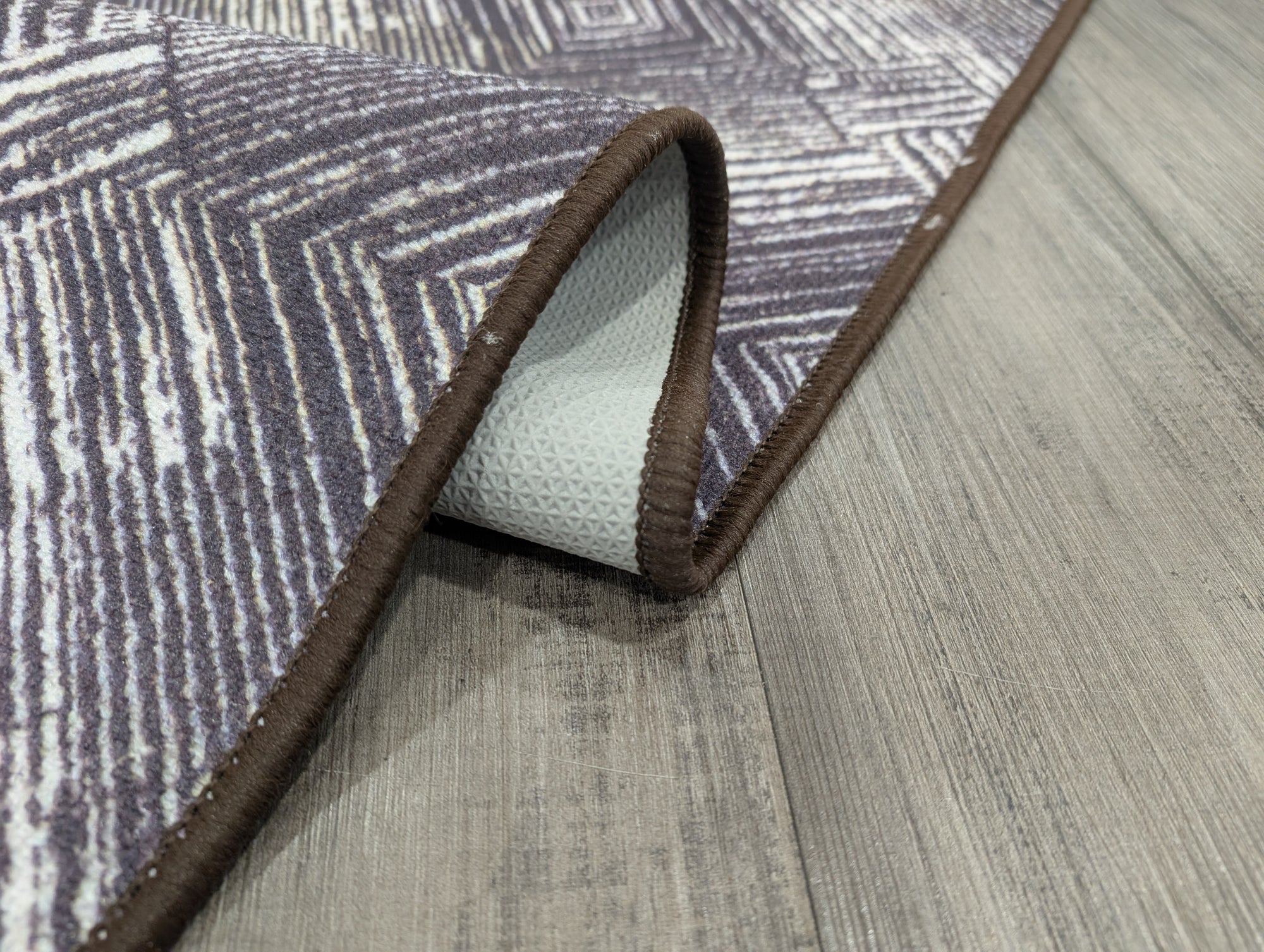 Gabe Modern hallway runner 80cm Wide