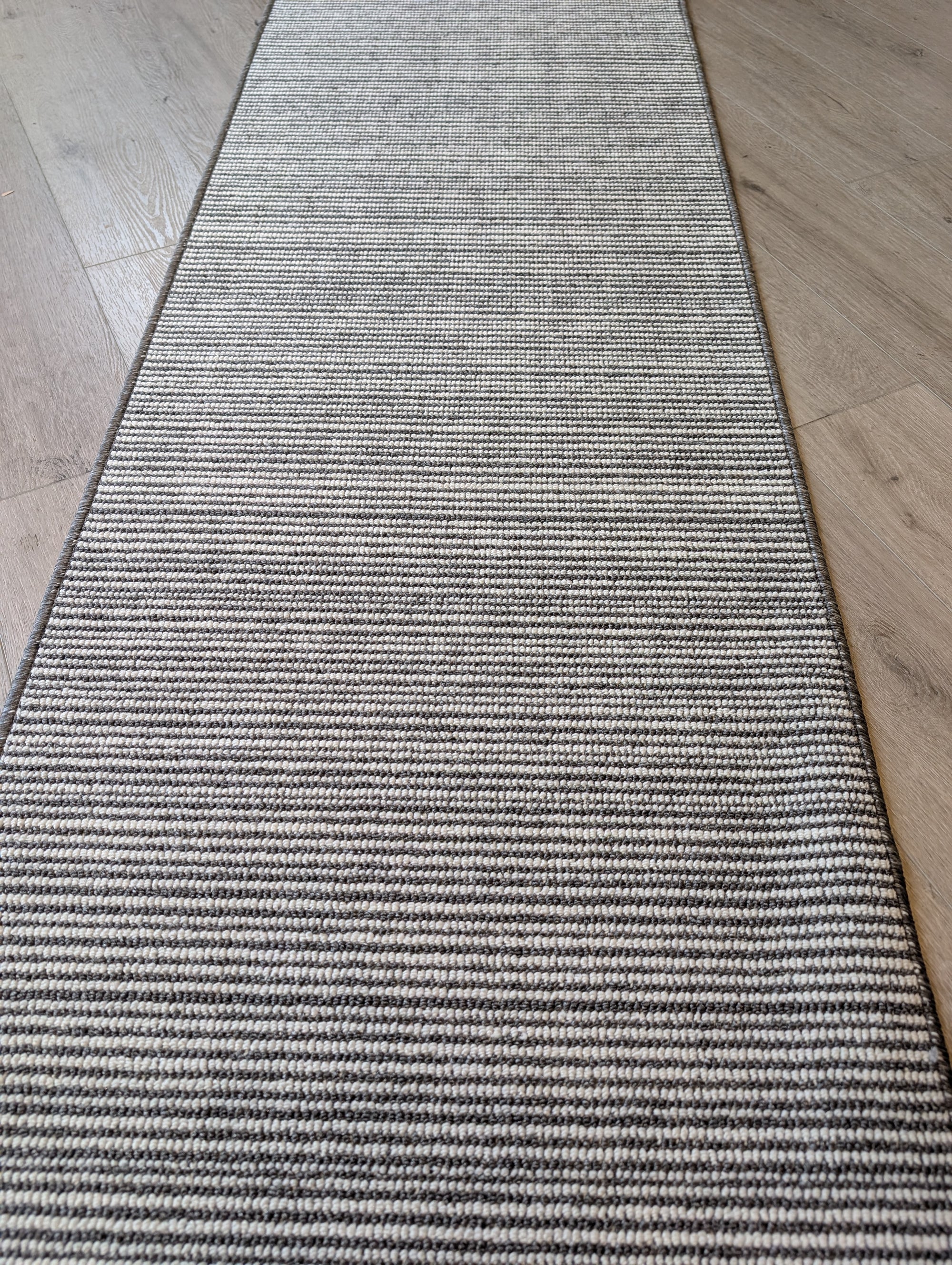 Nikotex grey white lines 67cm Wide