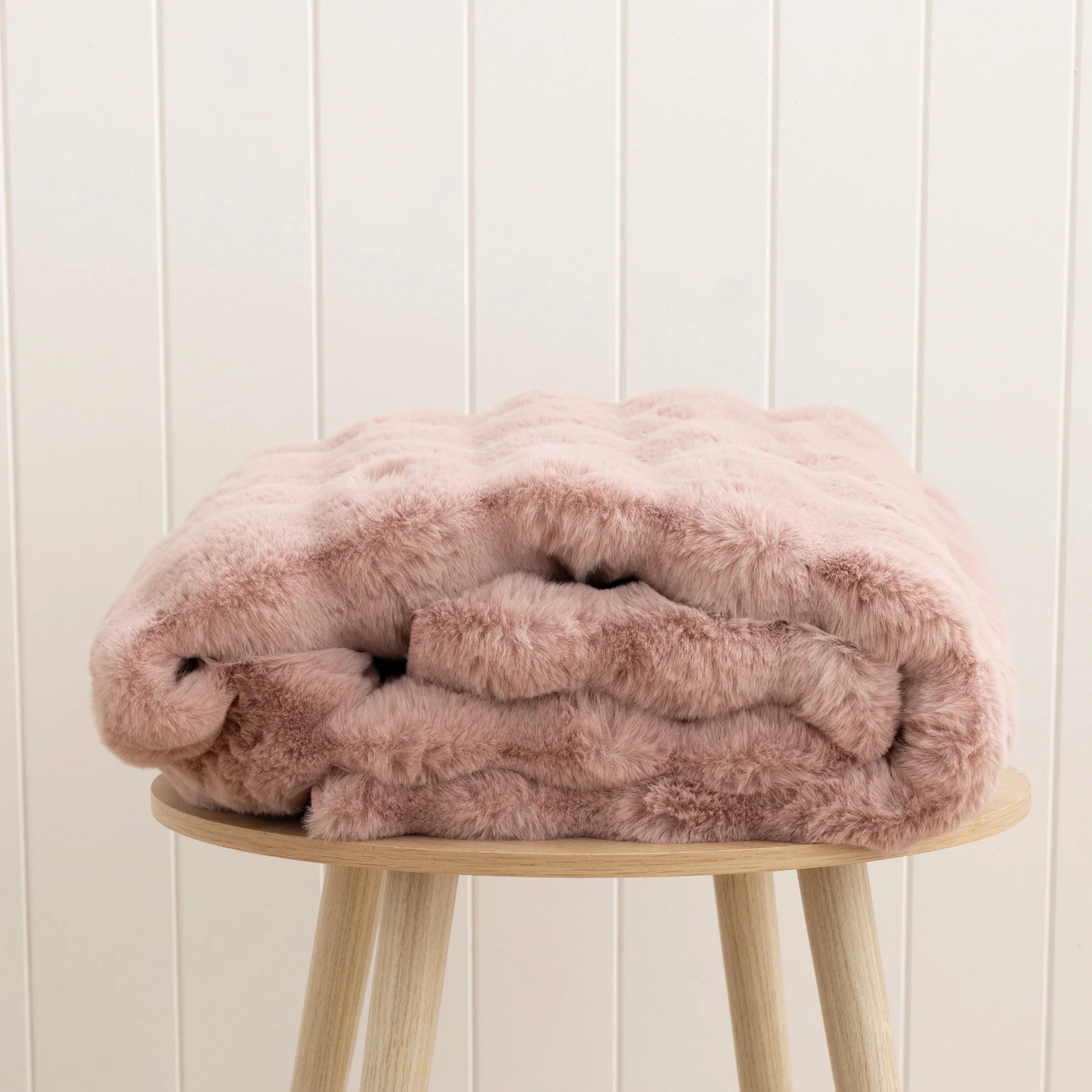 Purity Washable Round Rug Pink rug