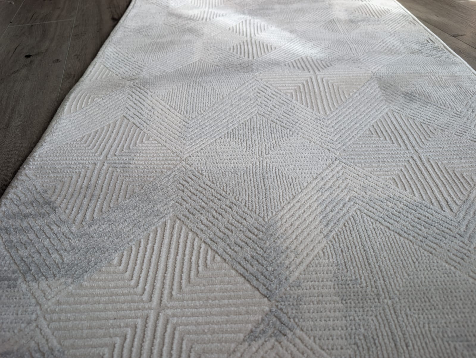 Deluxe 679 cream grey runner 80 cm Wide