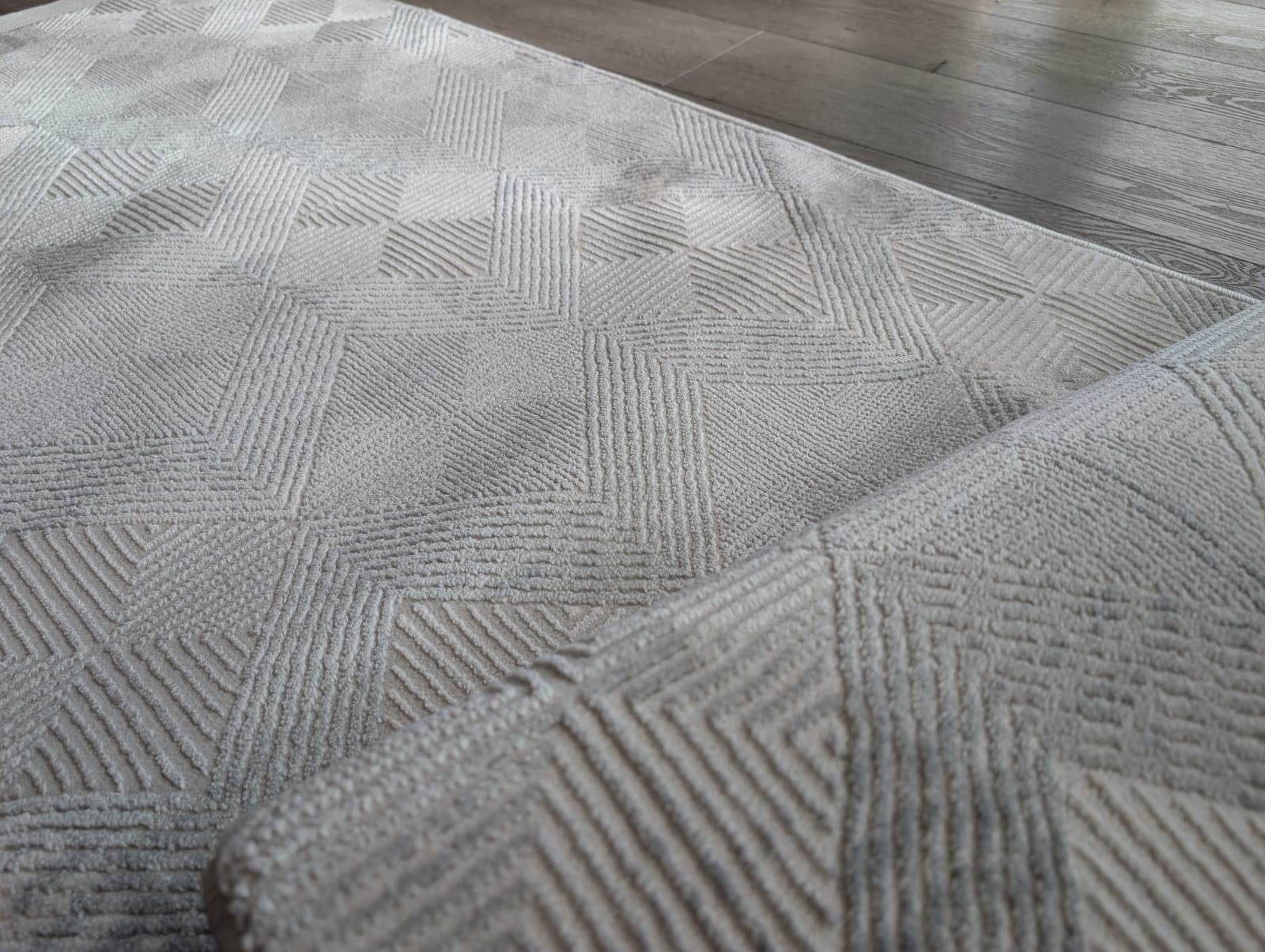 Deluxe 679 cream grey runner 80 cm Wide