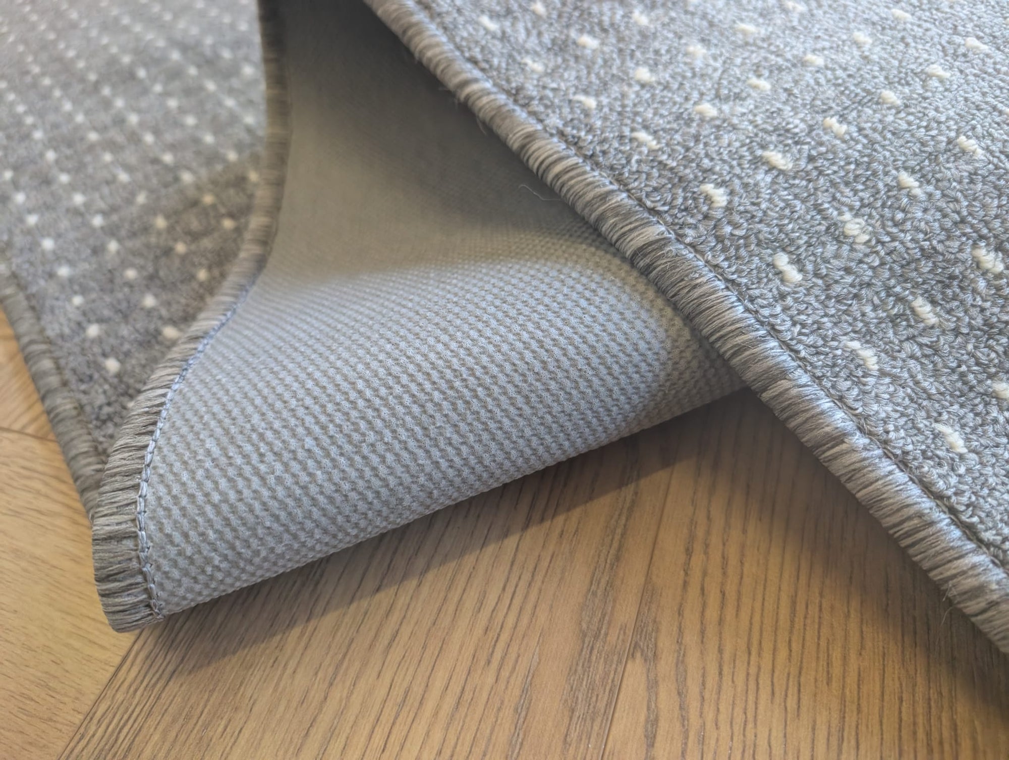 Callavi silver dots flatweave 100 cm Wide