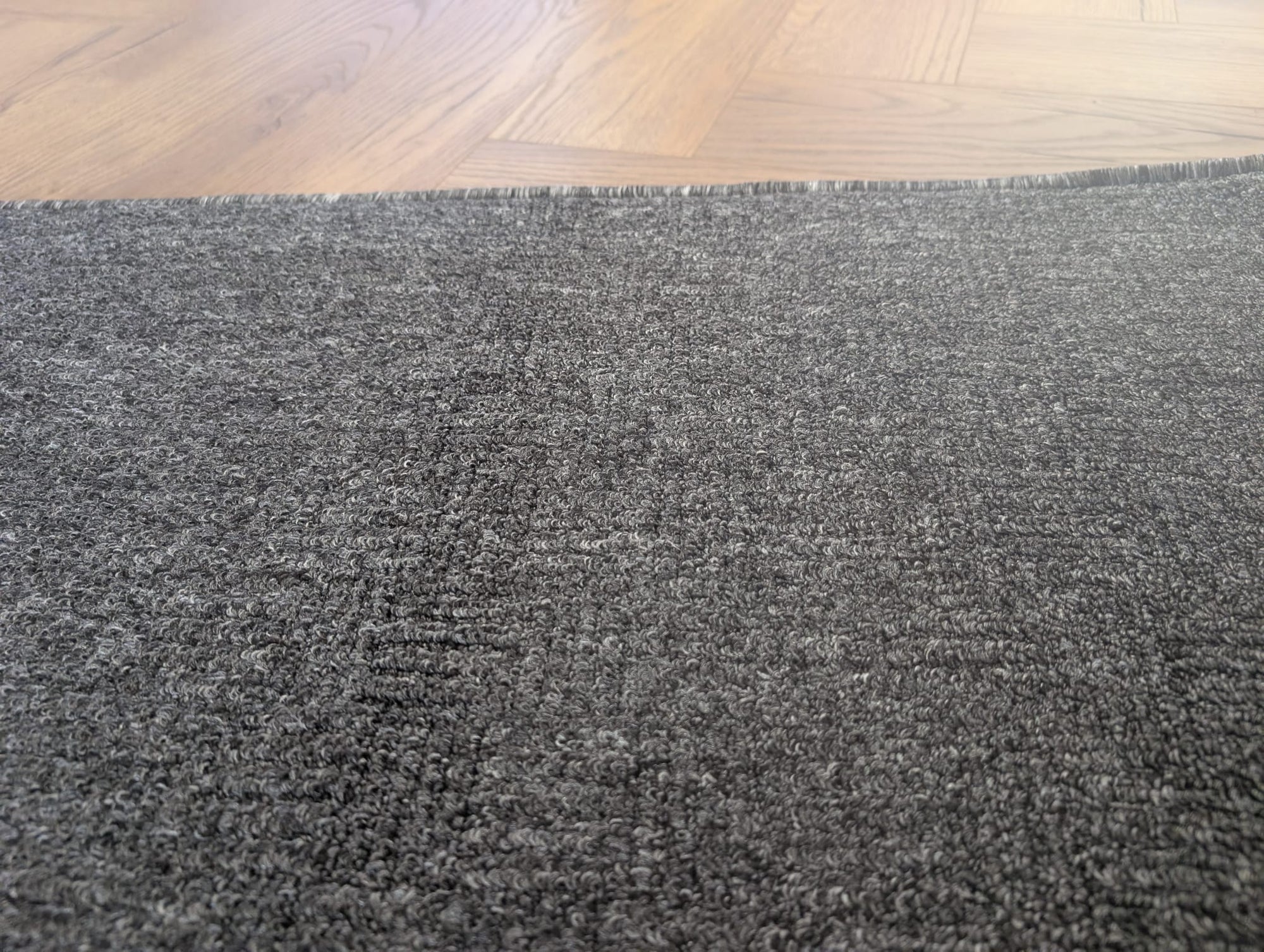 Callavi grey square flatweave 100 cm Wide