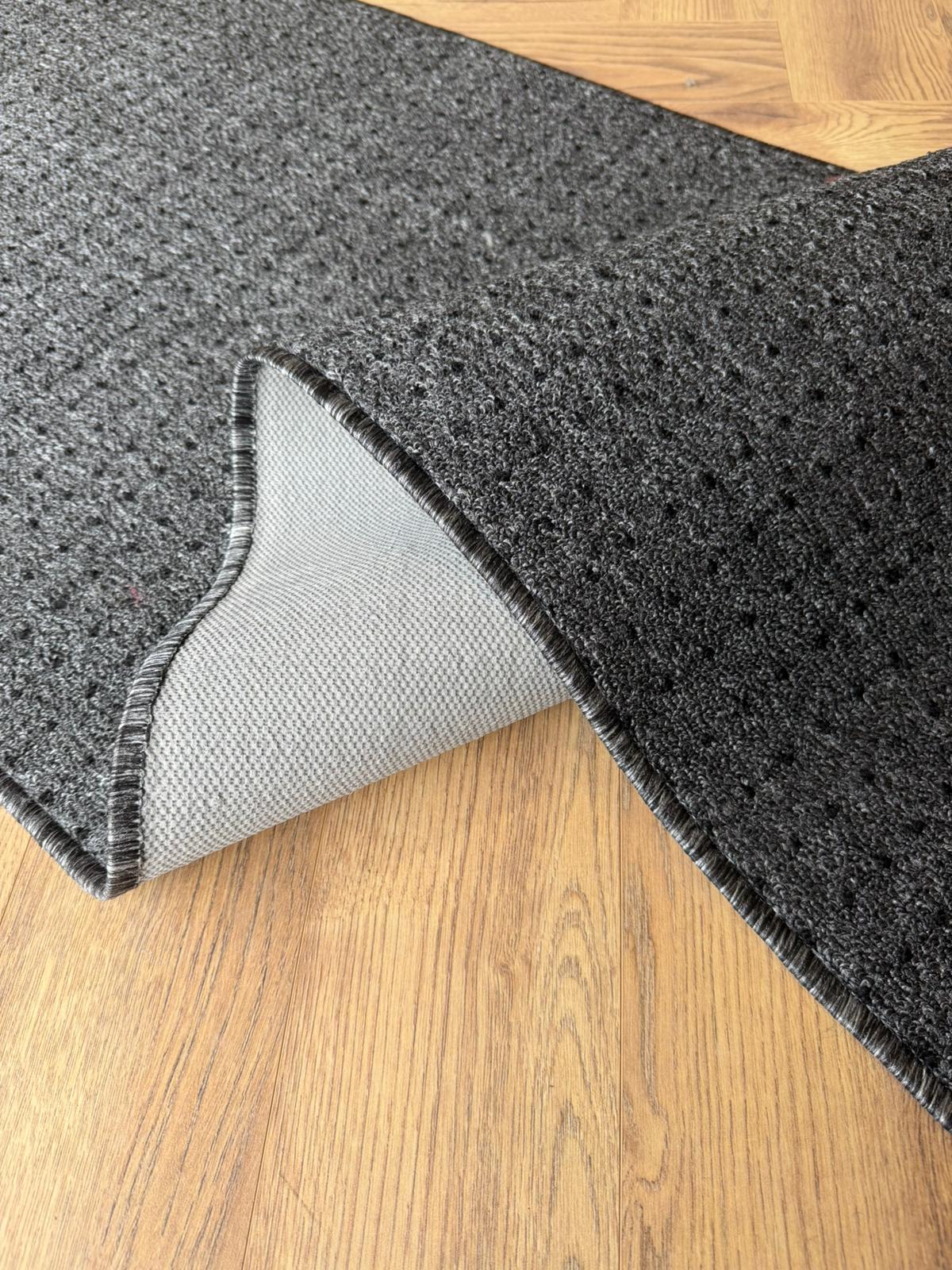 Callavi grey dots flatweave 67 cm Wide