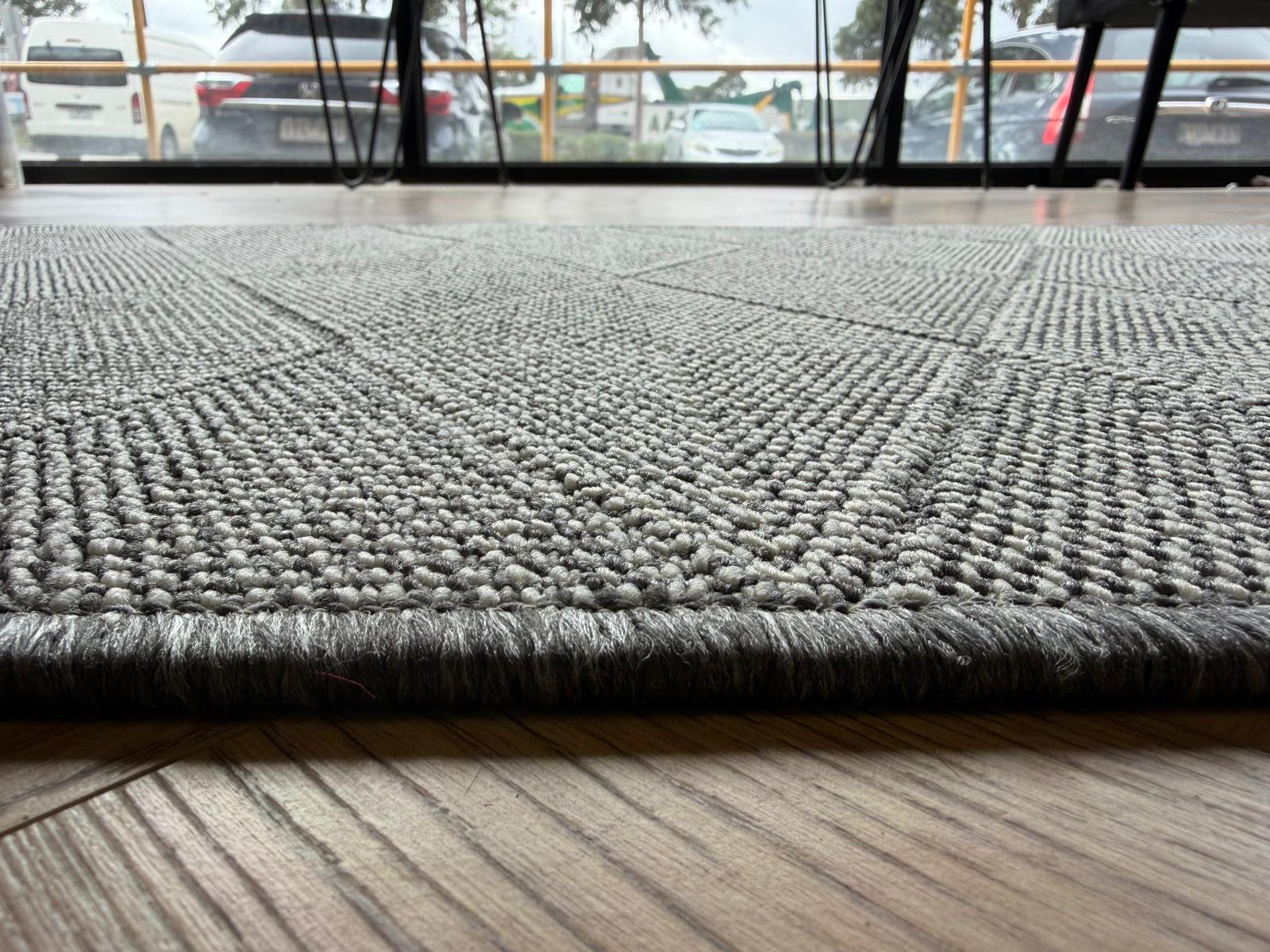 Nikotex desi grey diamond 67cm Wide