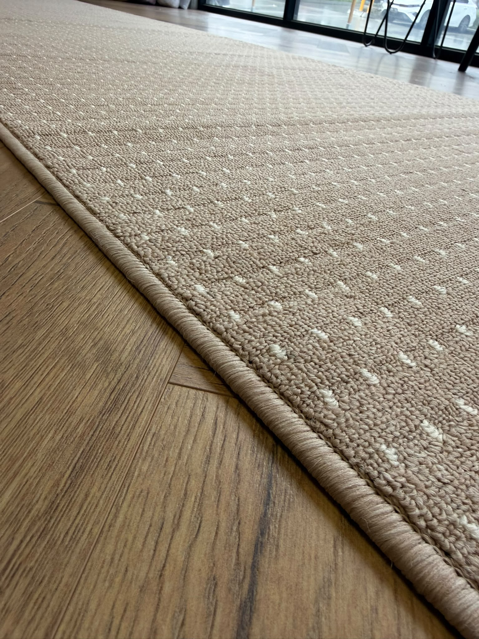 Callavi cream white dots flatweave 100 cm Wide